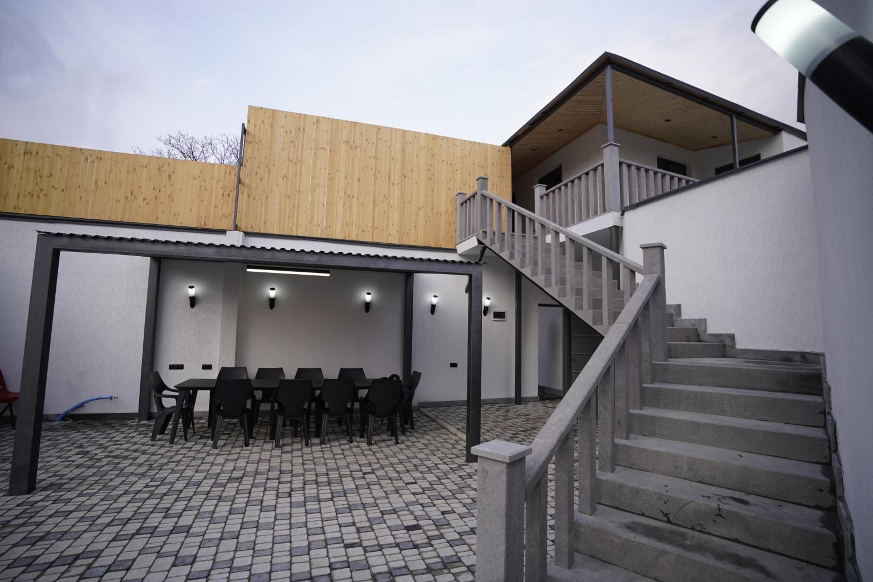 Relax Mineral Hot Water House