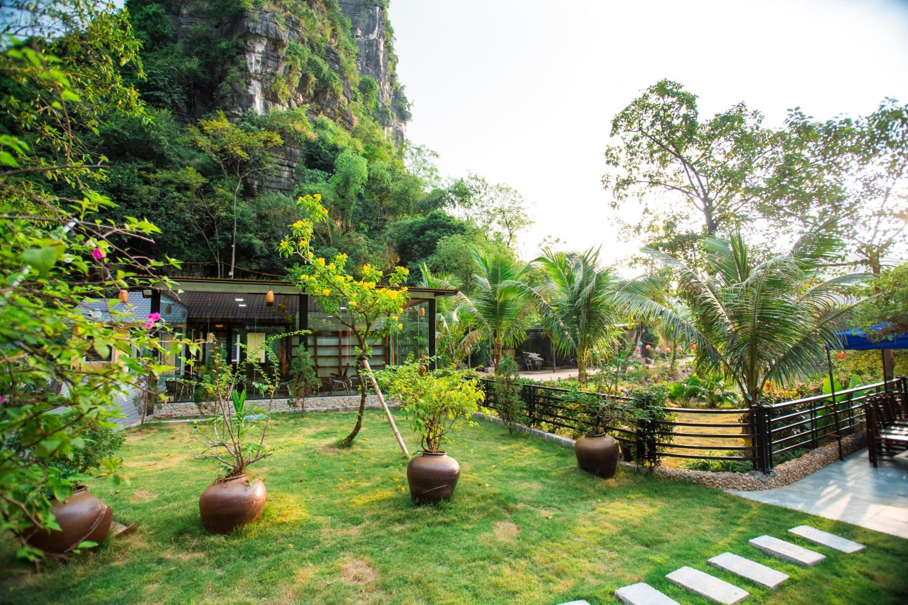 Hoang Minh Mountainside Villa