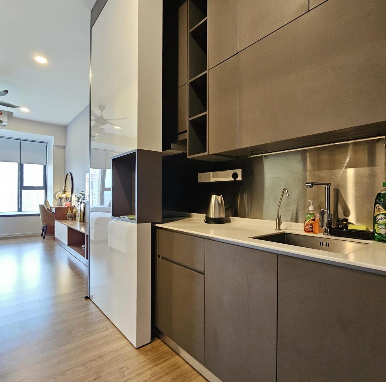 Stylish Ceylonz Suite near Bukit Bintang 4pax