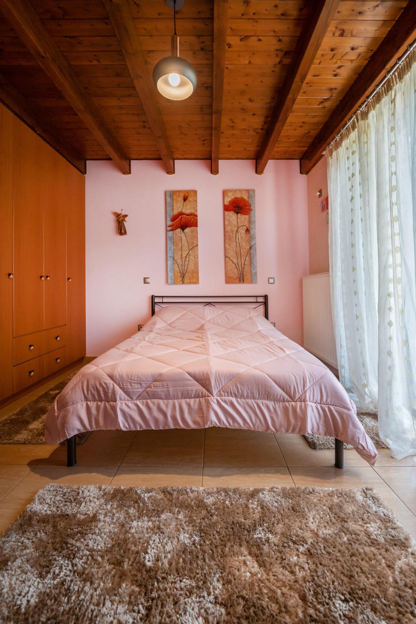 Perfect House in Spata view 3