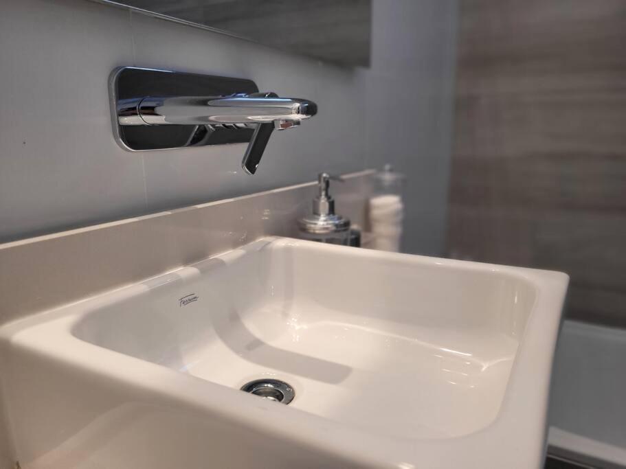 Dpto 2 ambientes en Cañitas con Laundry Gym Piscina y Sofa cama extra