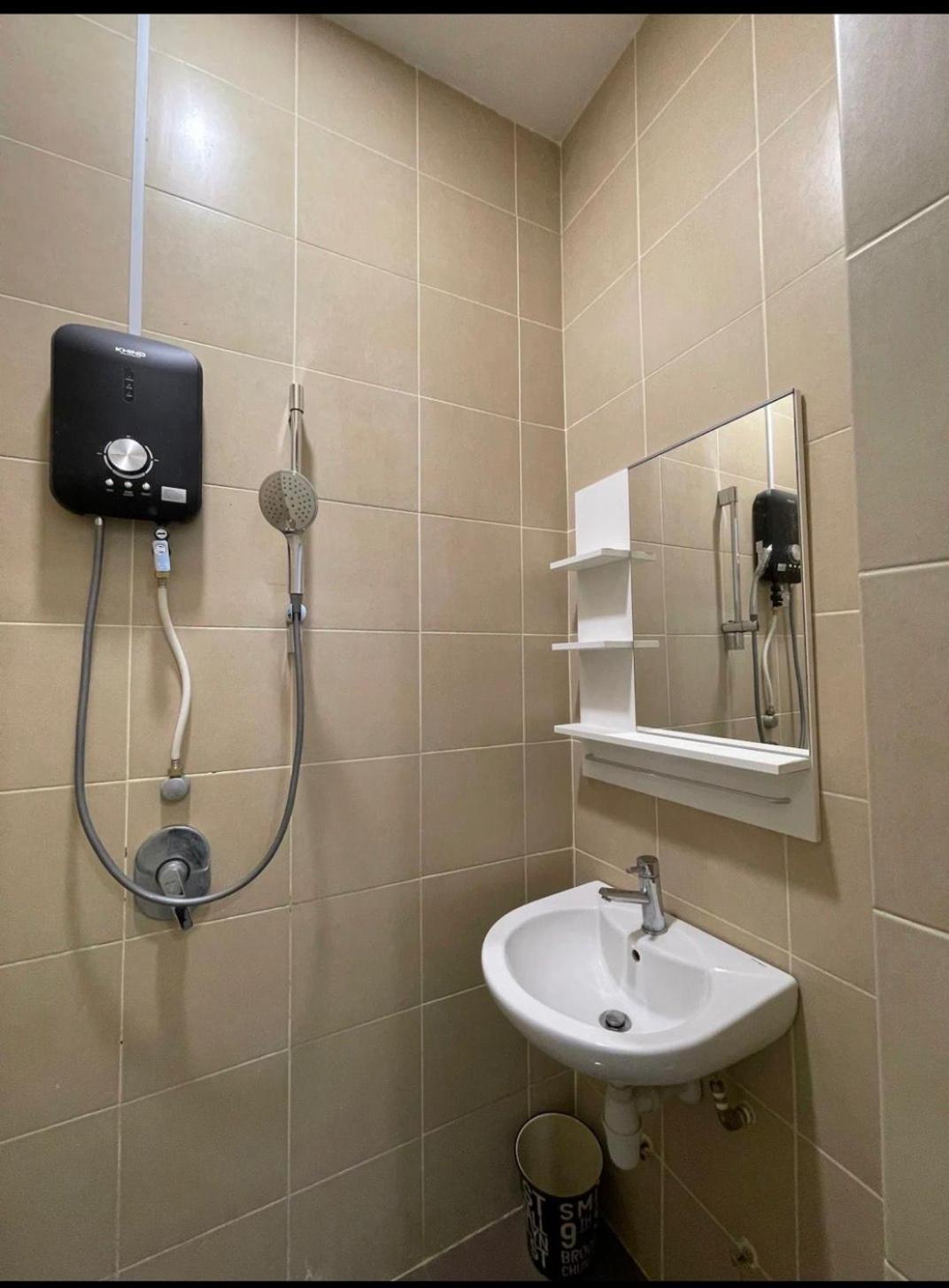 Cozy home in city center with free parking -1B