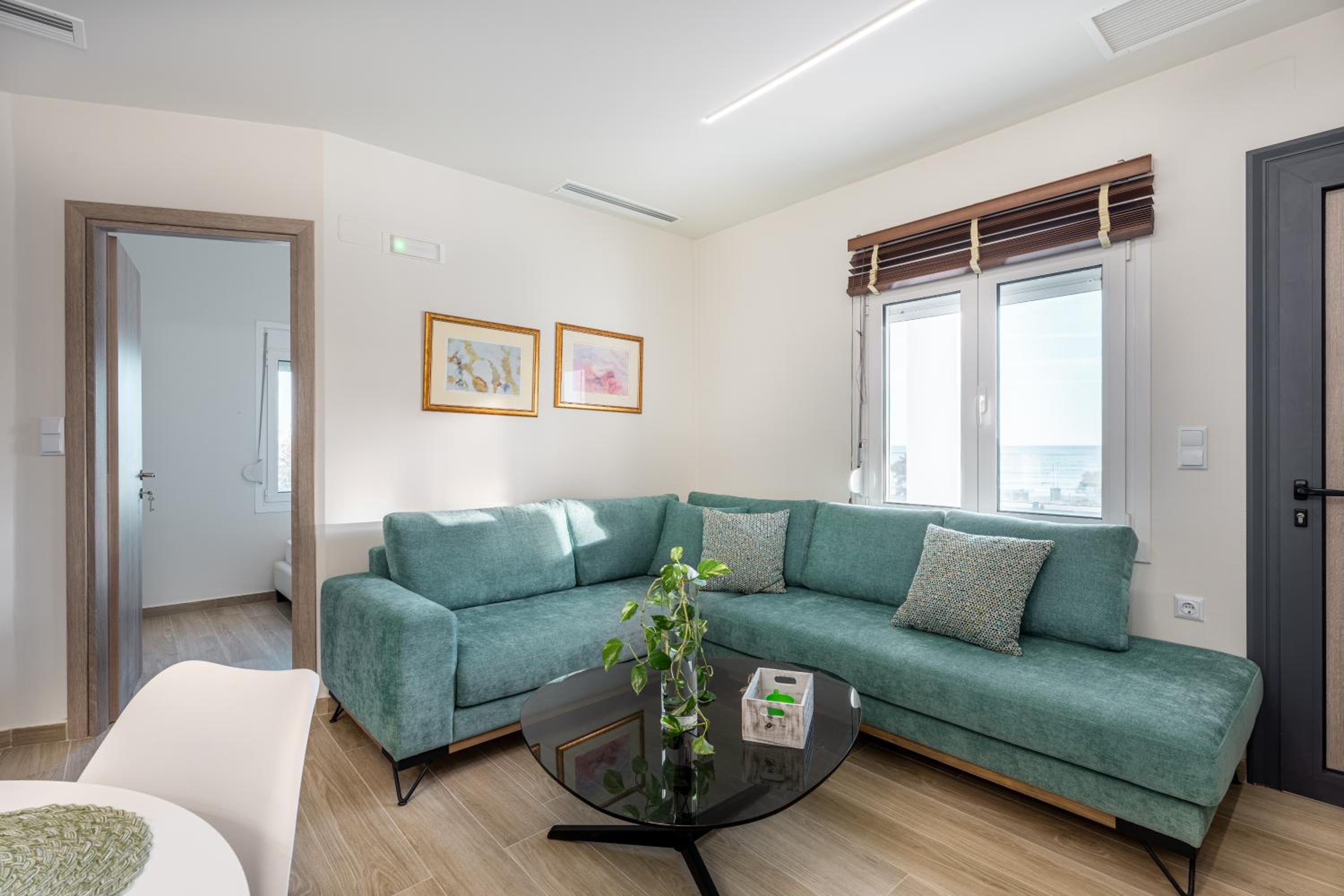 Zoe' Sense Seaside Pool Villa view 3