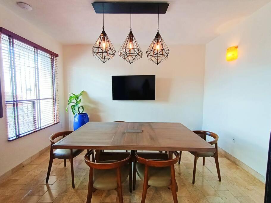 Amazing Colonial Apt Luxury, pool,Spa, Gym, Paddle, Amenities view 2