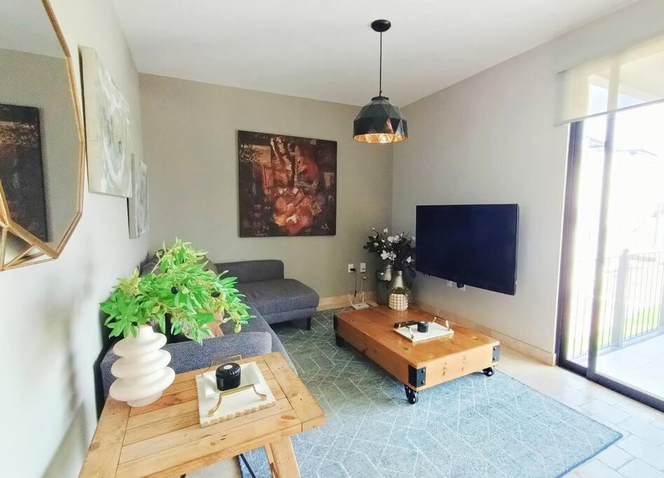 Amazing Colonial Apt Luxury, pool,Spa, Gym, Paddle, Amenities view 5