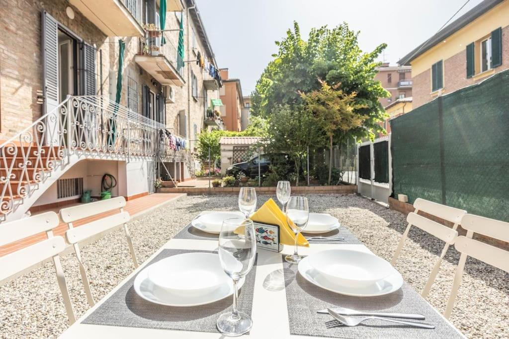 Essential Bologna - Ambrogio Host photo 5