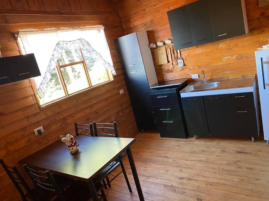 Cabaña Peacock – CUTE cabin with an AMAZING view!