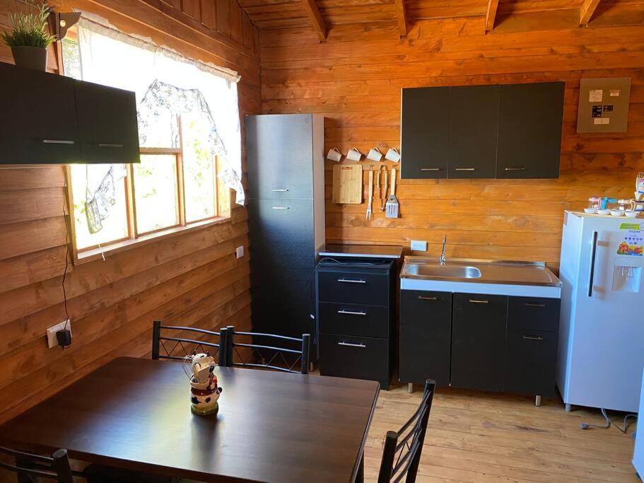 Cabaña Peacock – CUTE cabin with an AMAZING view!