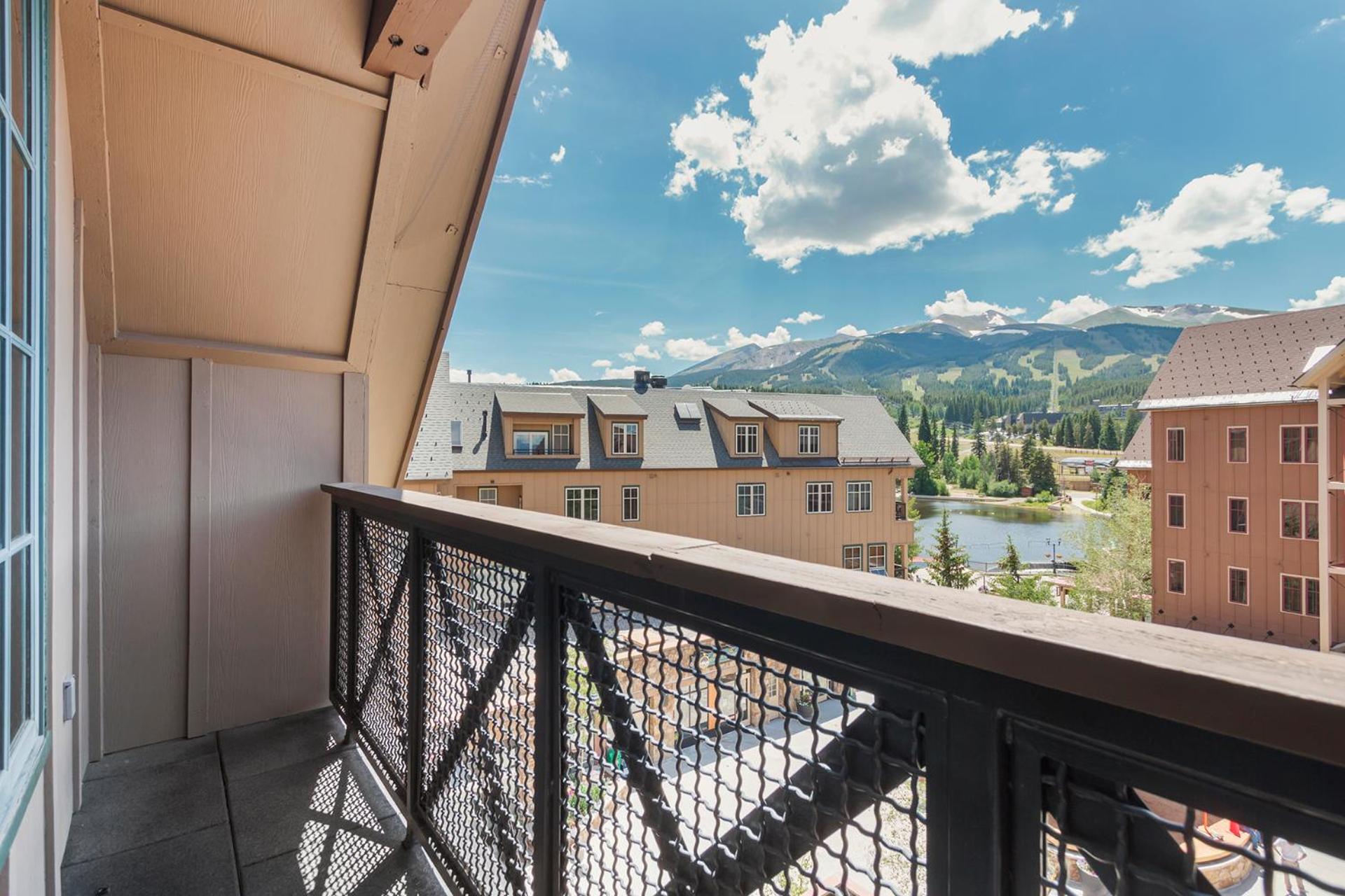 Main Street Station 2402 by Great Western Lodging view 2