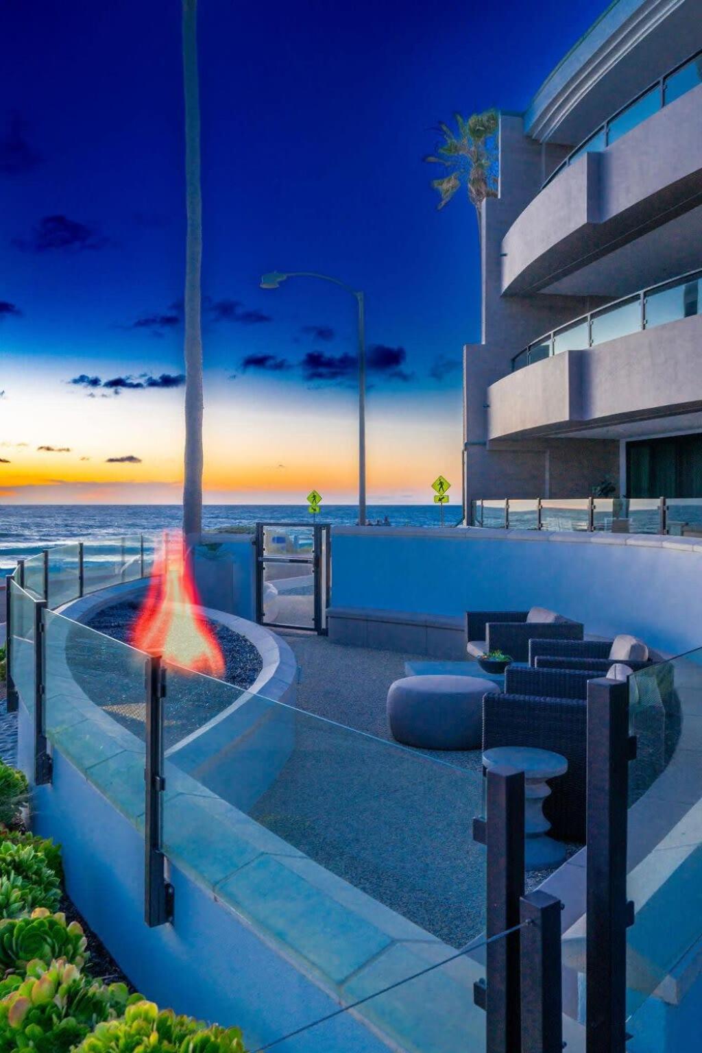 Beachside Paradise in Windansea