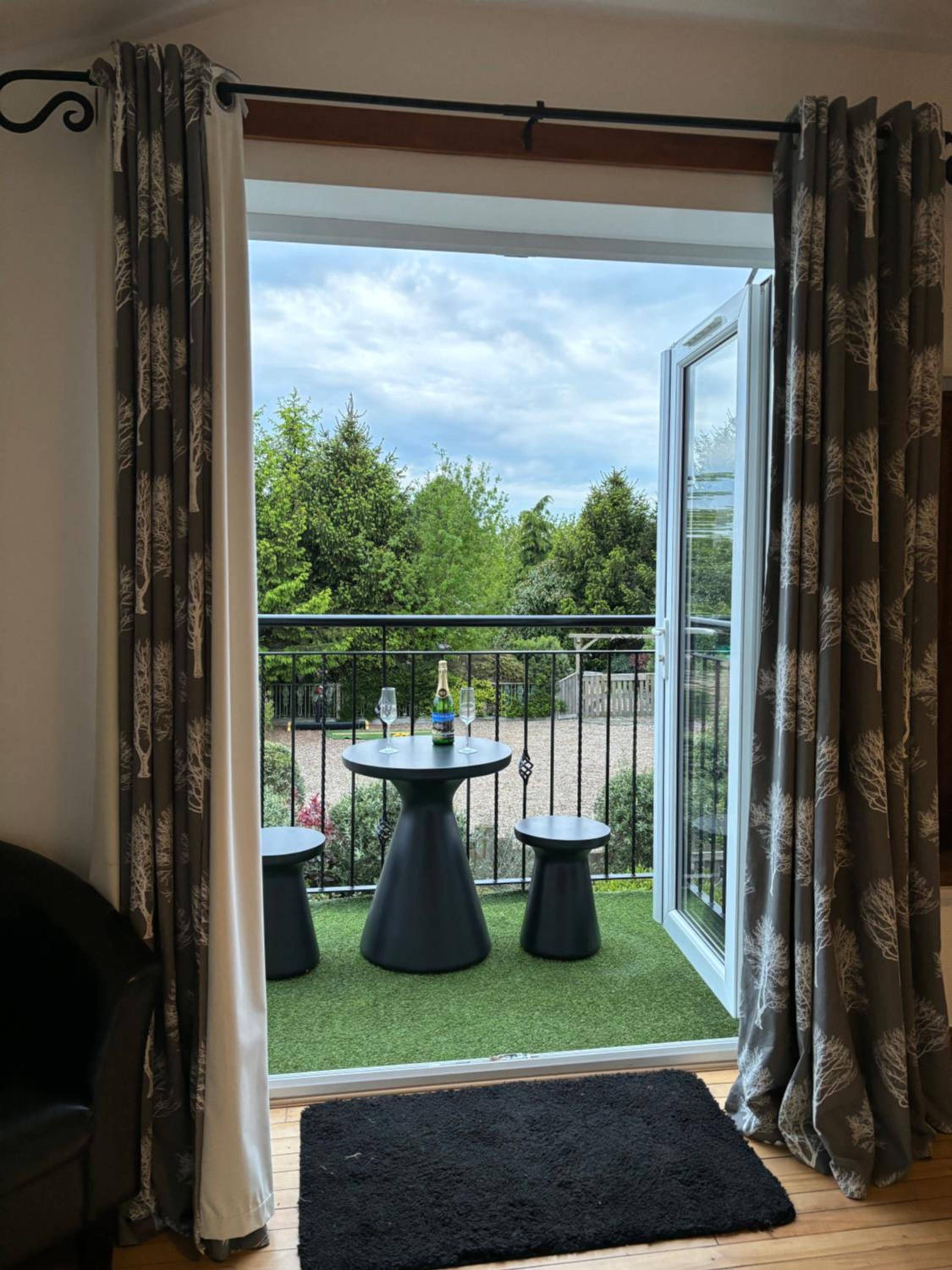 Lincoln Holiday Retreat View with Private Hot Tub