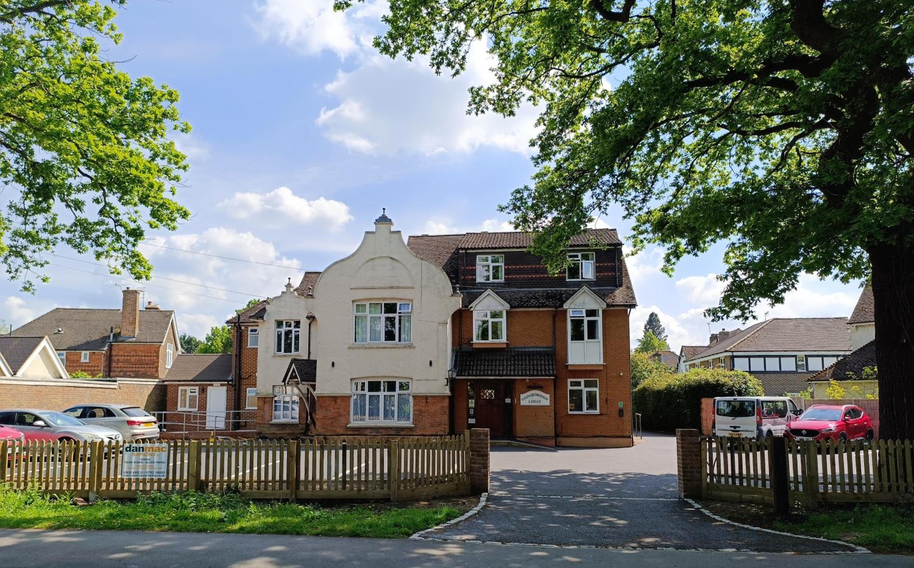 Horley Vacations - Gainsborough Lodge - Property Image 1
