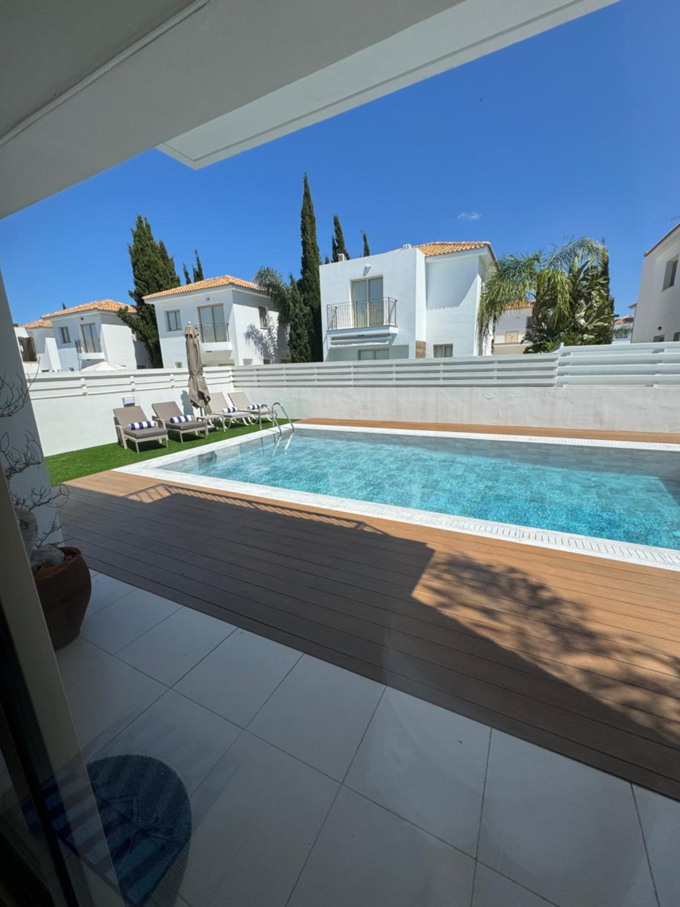 Paez Villa