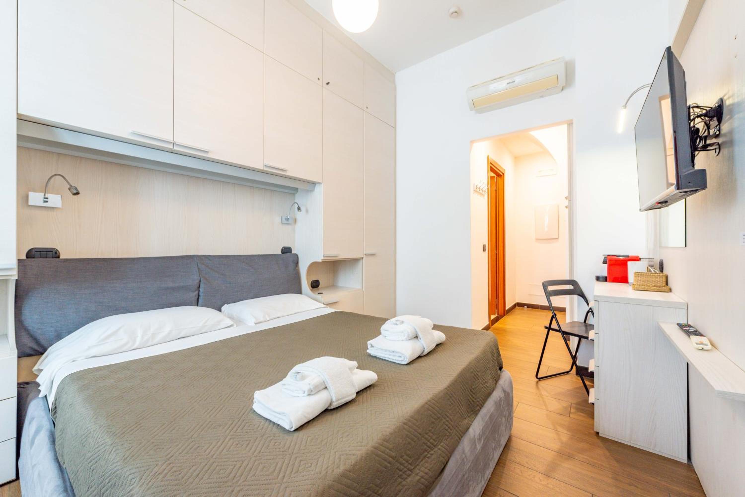 ANDENIS TIBER HOUSE