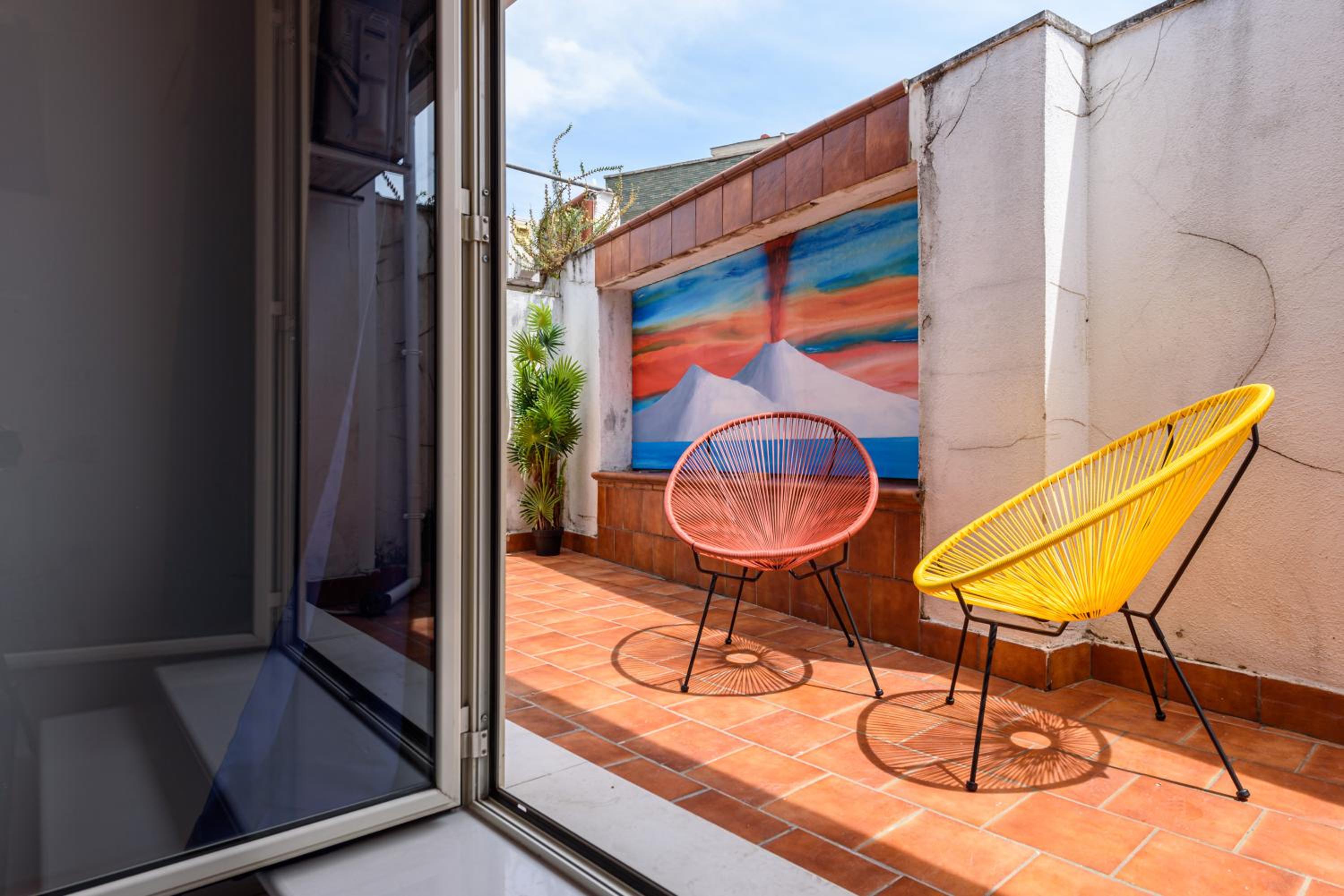 Amazing and central penthouse with terraces in the heart of Napoli