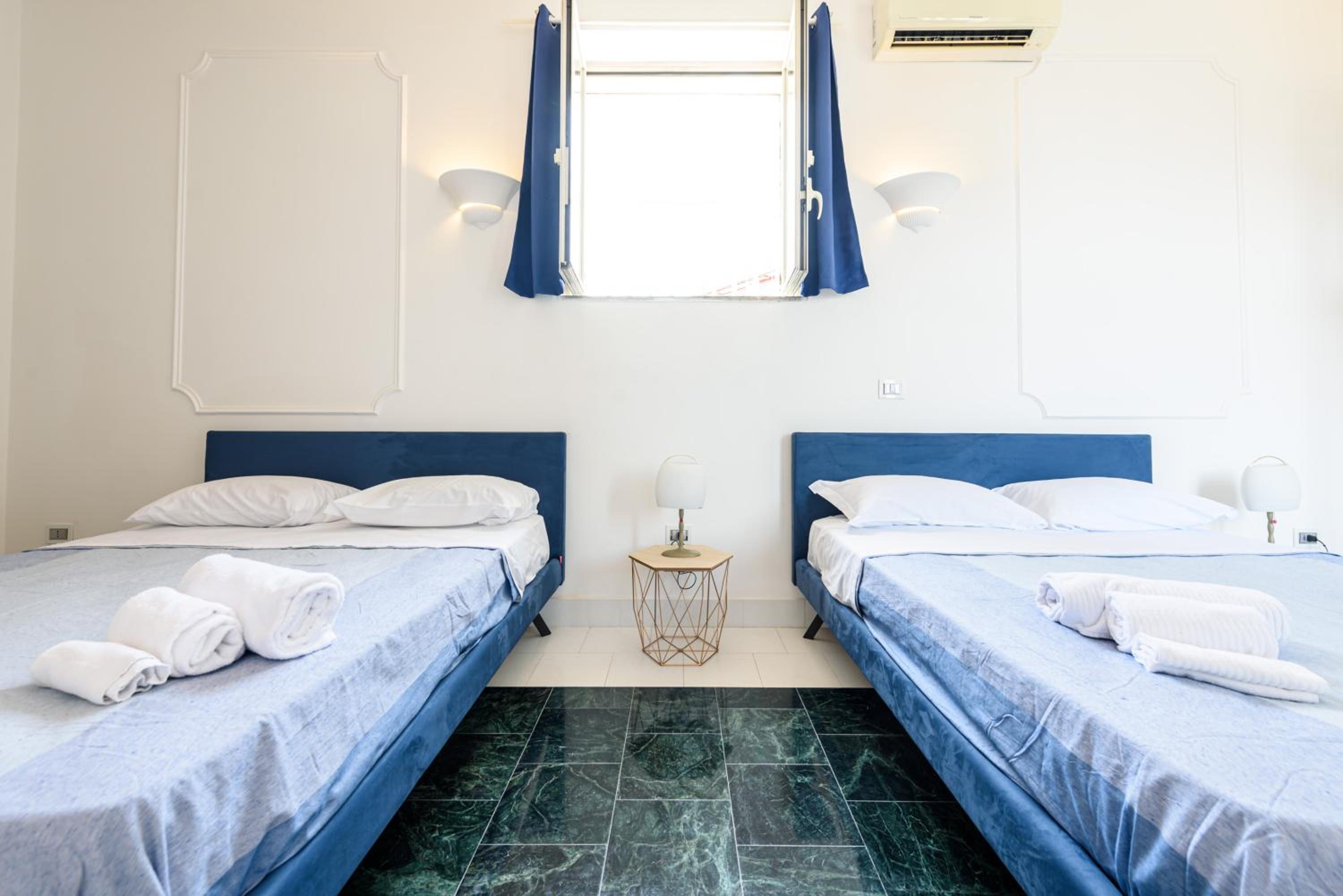 Amazing and central penthouse with terraces in the heart of Napoli