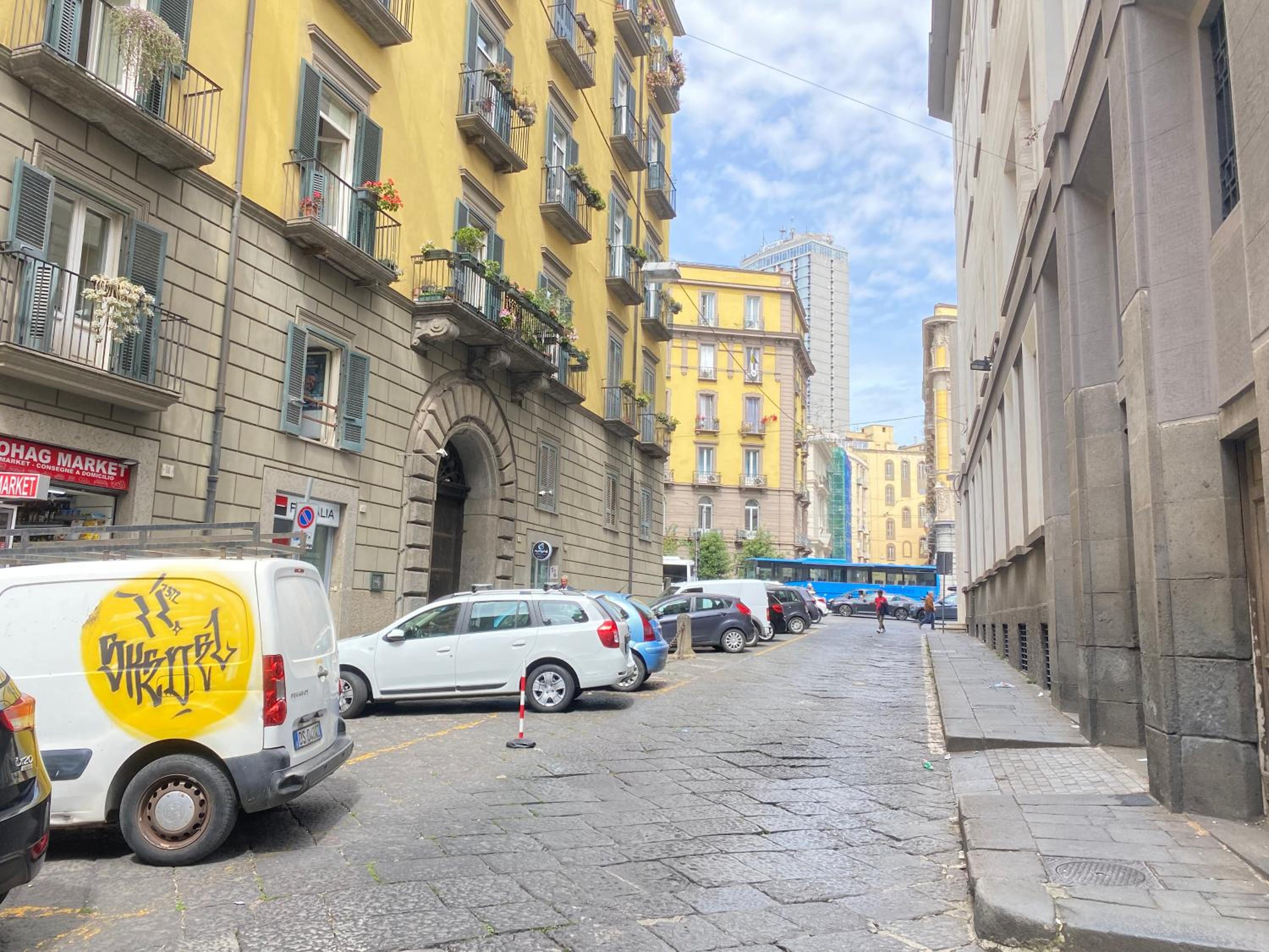 Amazing and central penthouse with terraces in the heart of Napoli