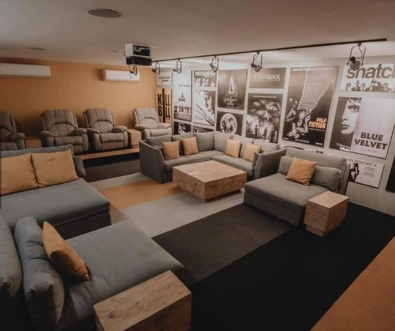 lounge