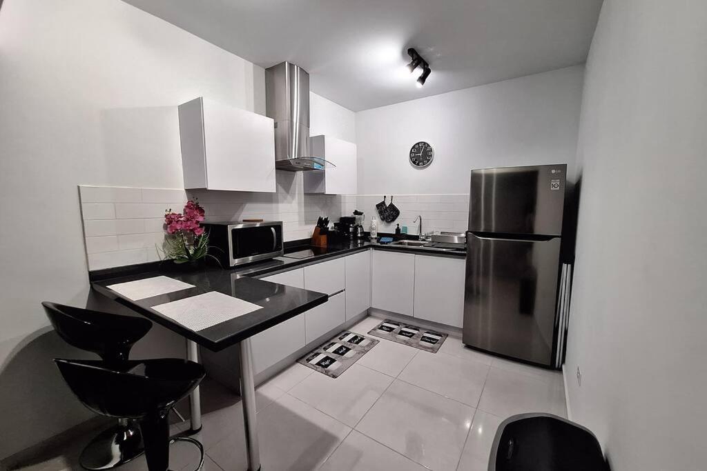 Felicity Apartment