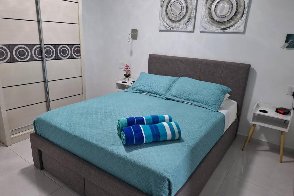 Felicity Apartment