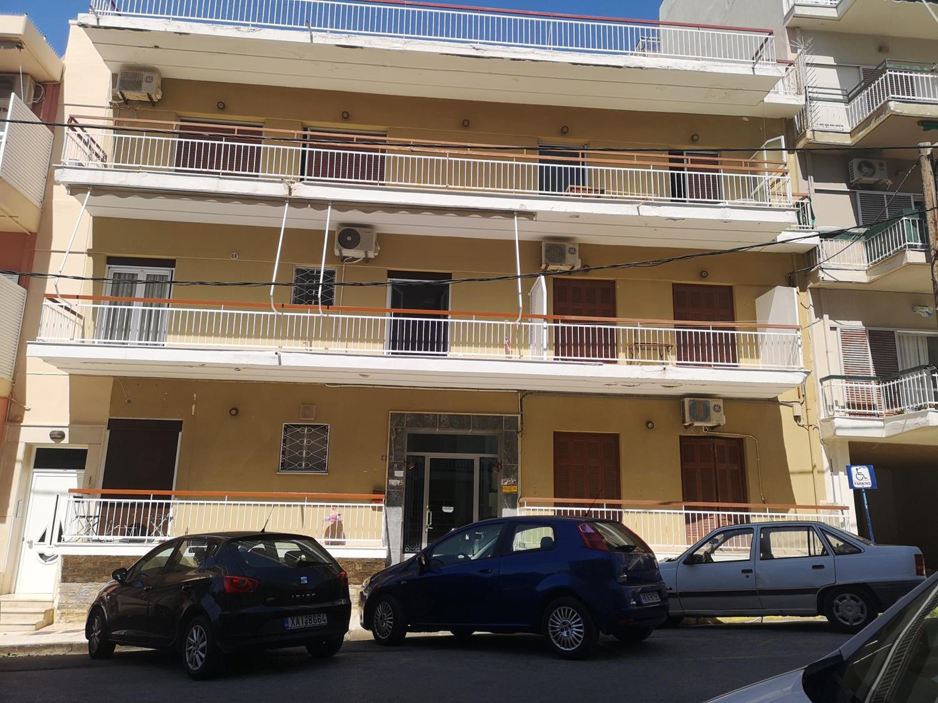 Karystos central apartment, near the beach view 5