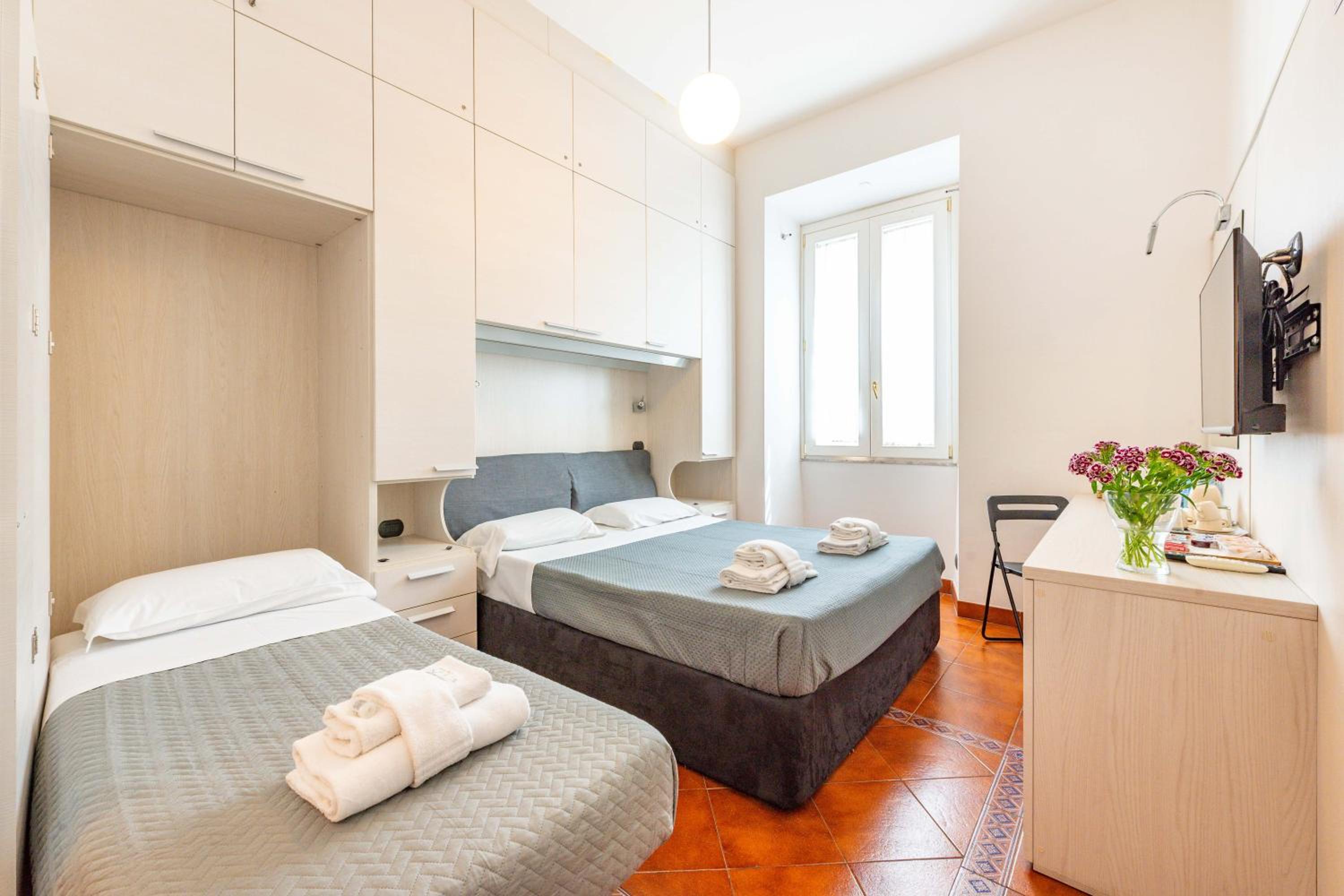 ANDENIS TIBER HOUSE