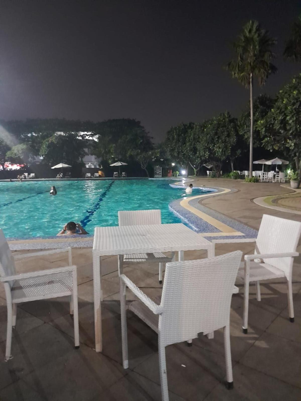 DREAM INN Aeropolis Airport Soekarno Hatta