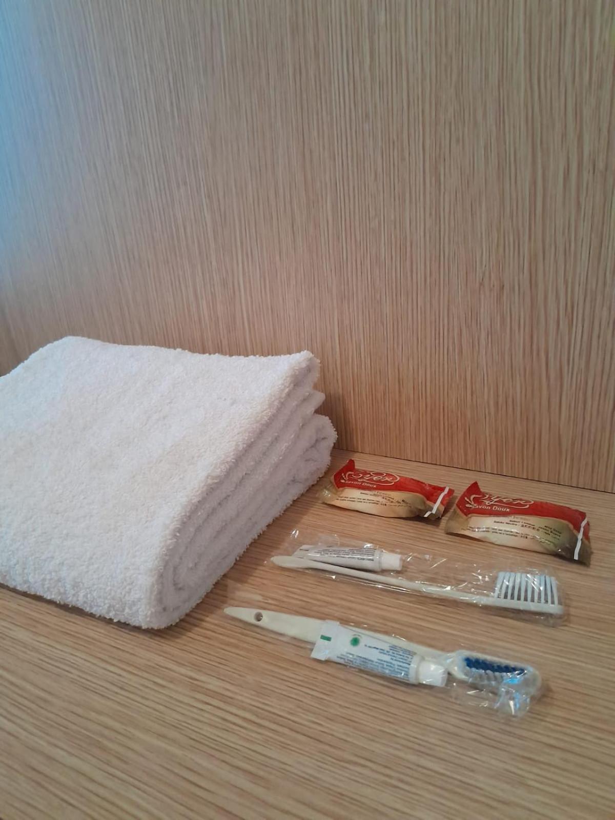 DREAM INN Aeropolis Airport Soekarno Hatta