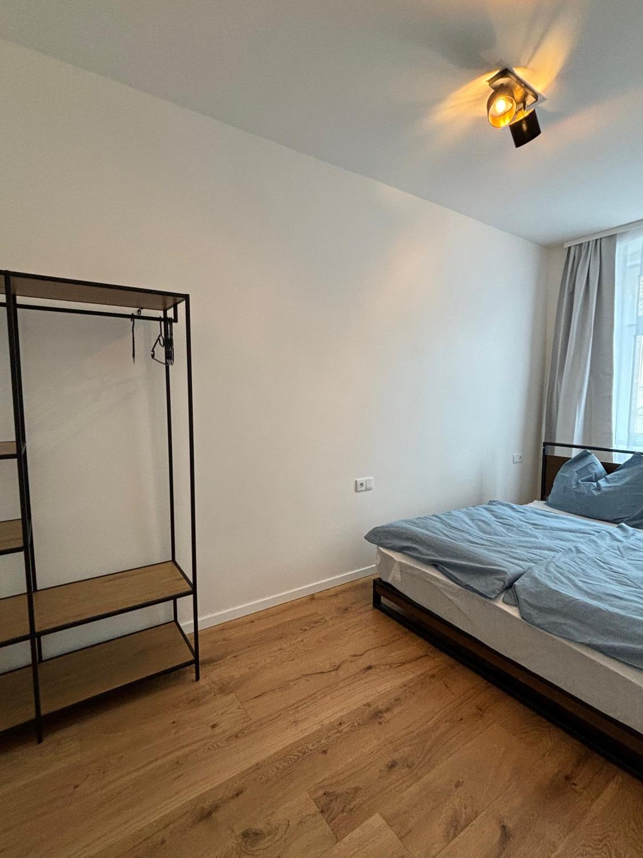 schönes Design, 3 Queensize-Betten, Walk In Dusche, Küche komplett mit Nespresso, Kinder Zusatzpaket möglich Kleinkinderbett, Kindergeschirr, Hochstuhl