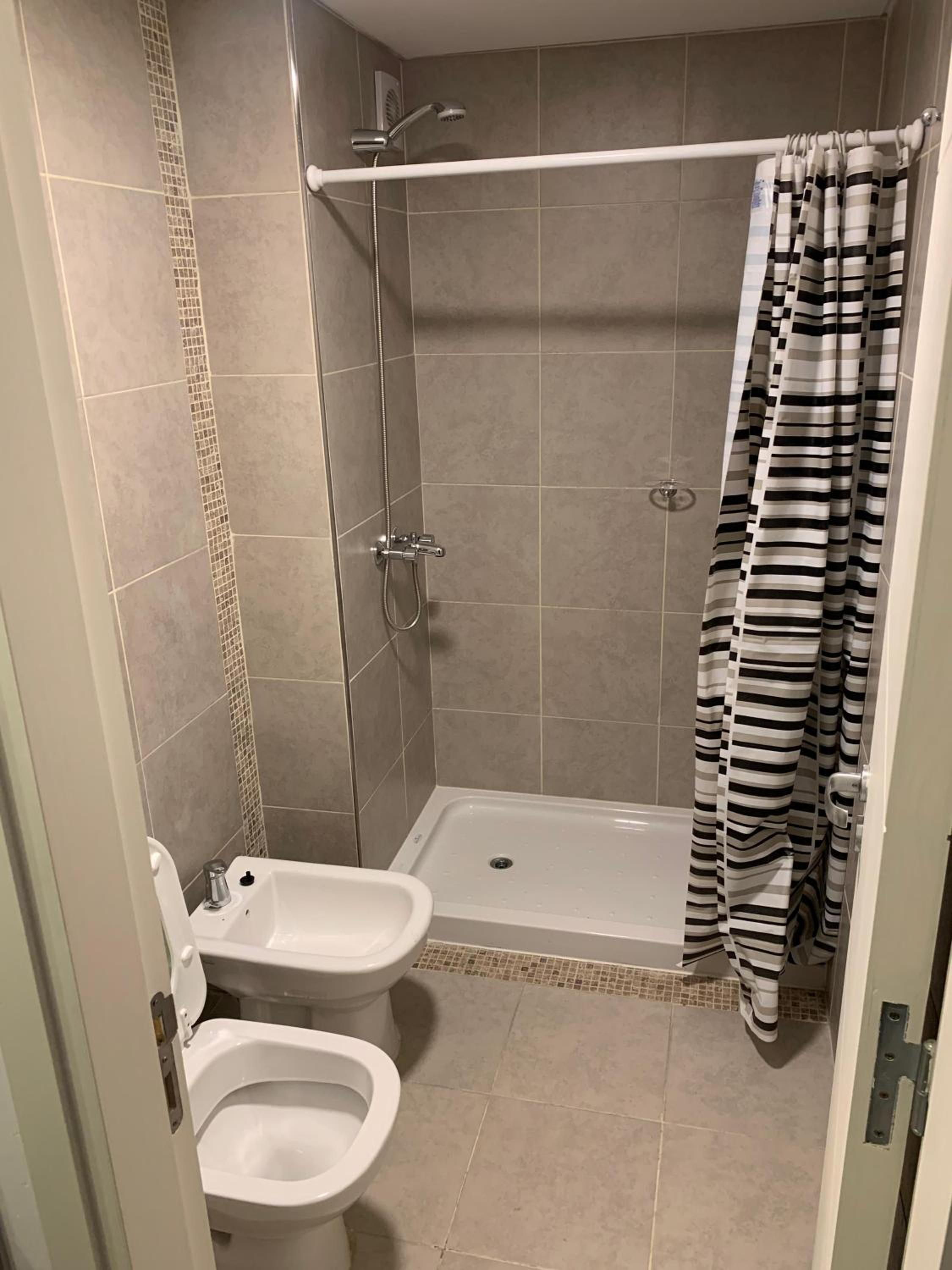 Departamento centrico en barrio cerrado con seguridad