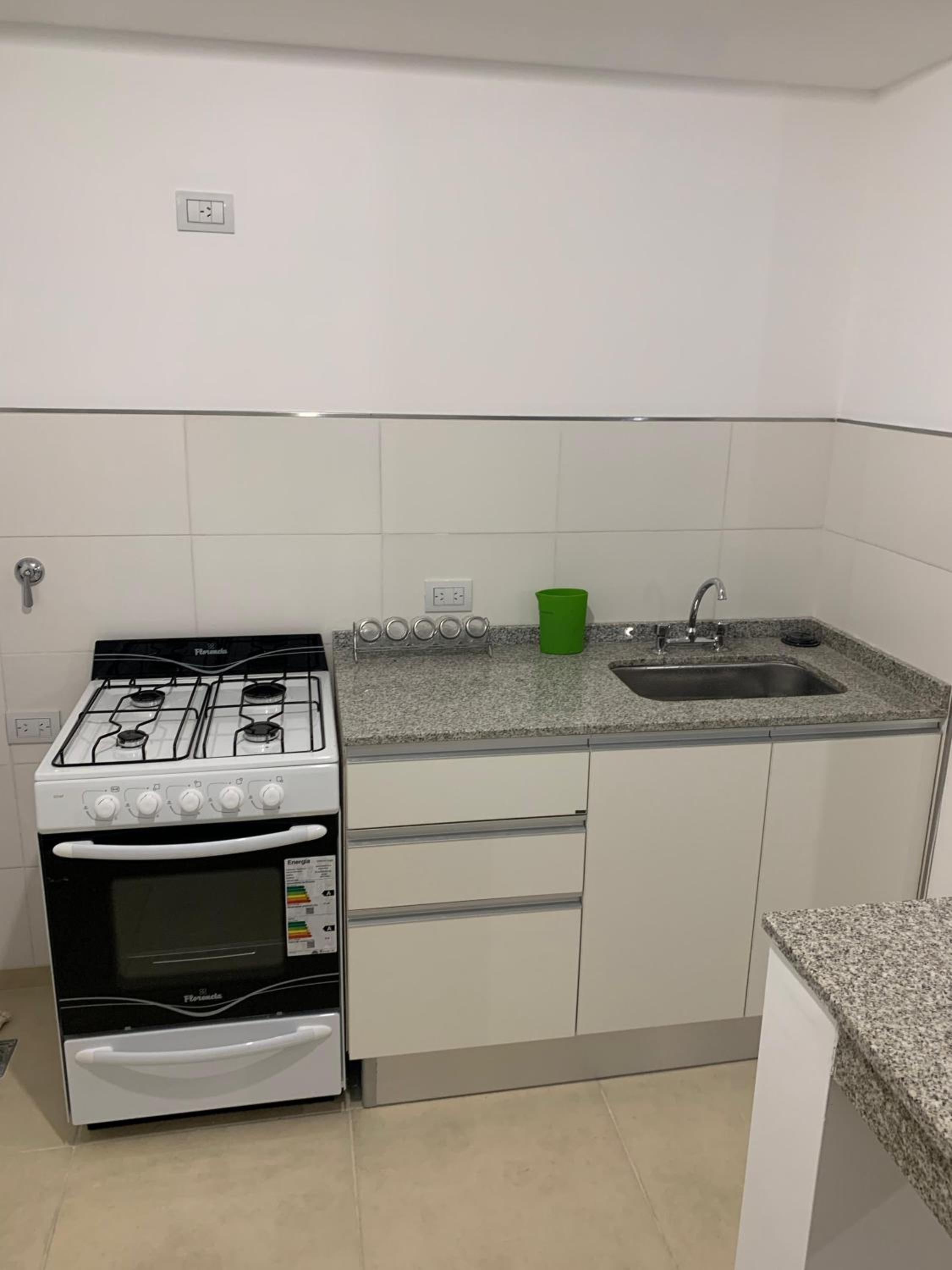 Departamento centrico en barrio cerrado con seguridad
