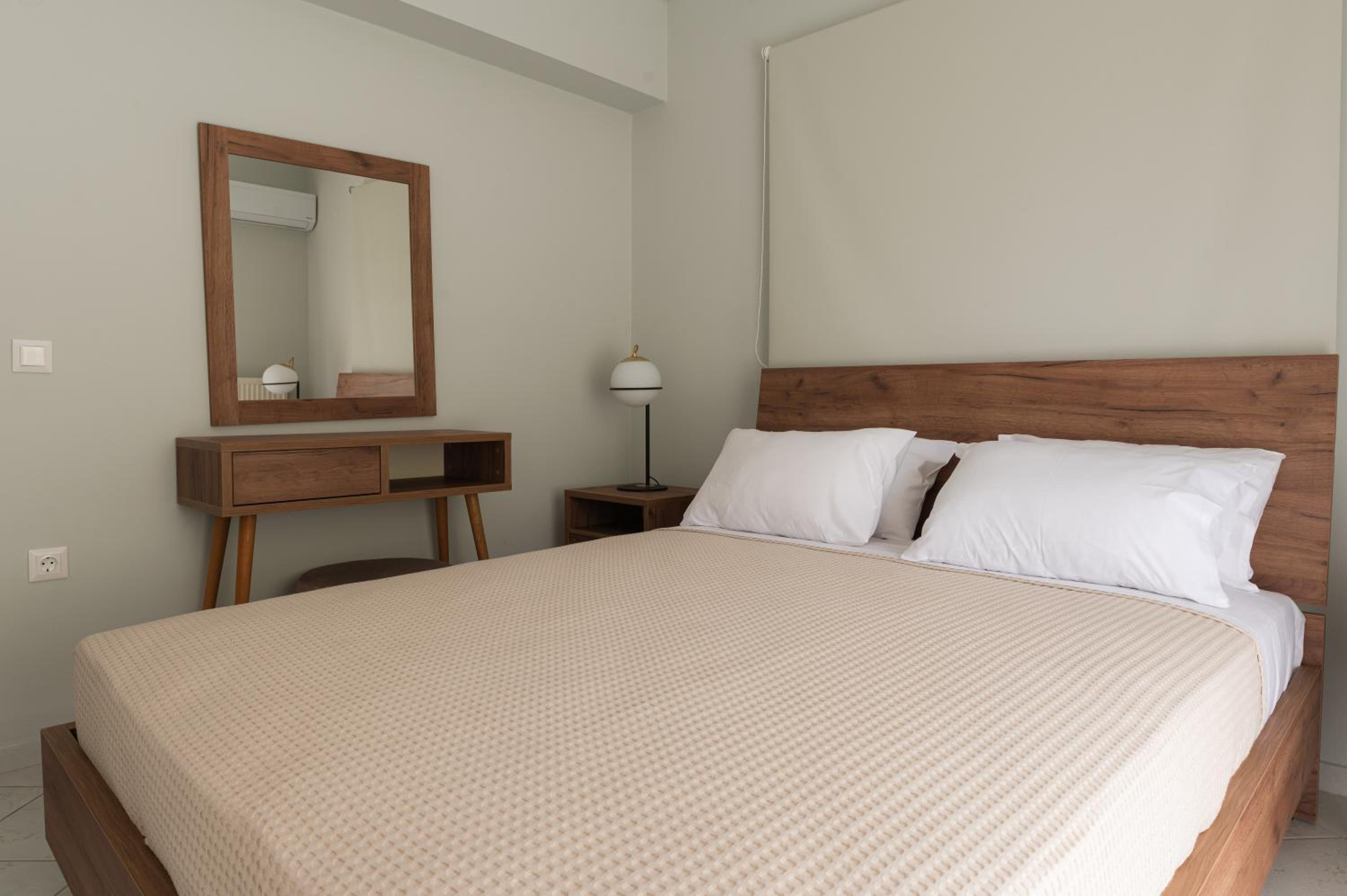Vasilopoulos Residences - Apartments Ioni & Neso, Eliana & Melanthia view 2