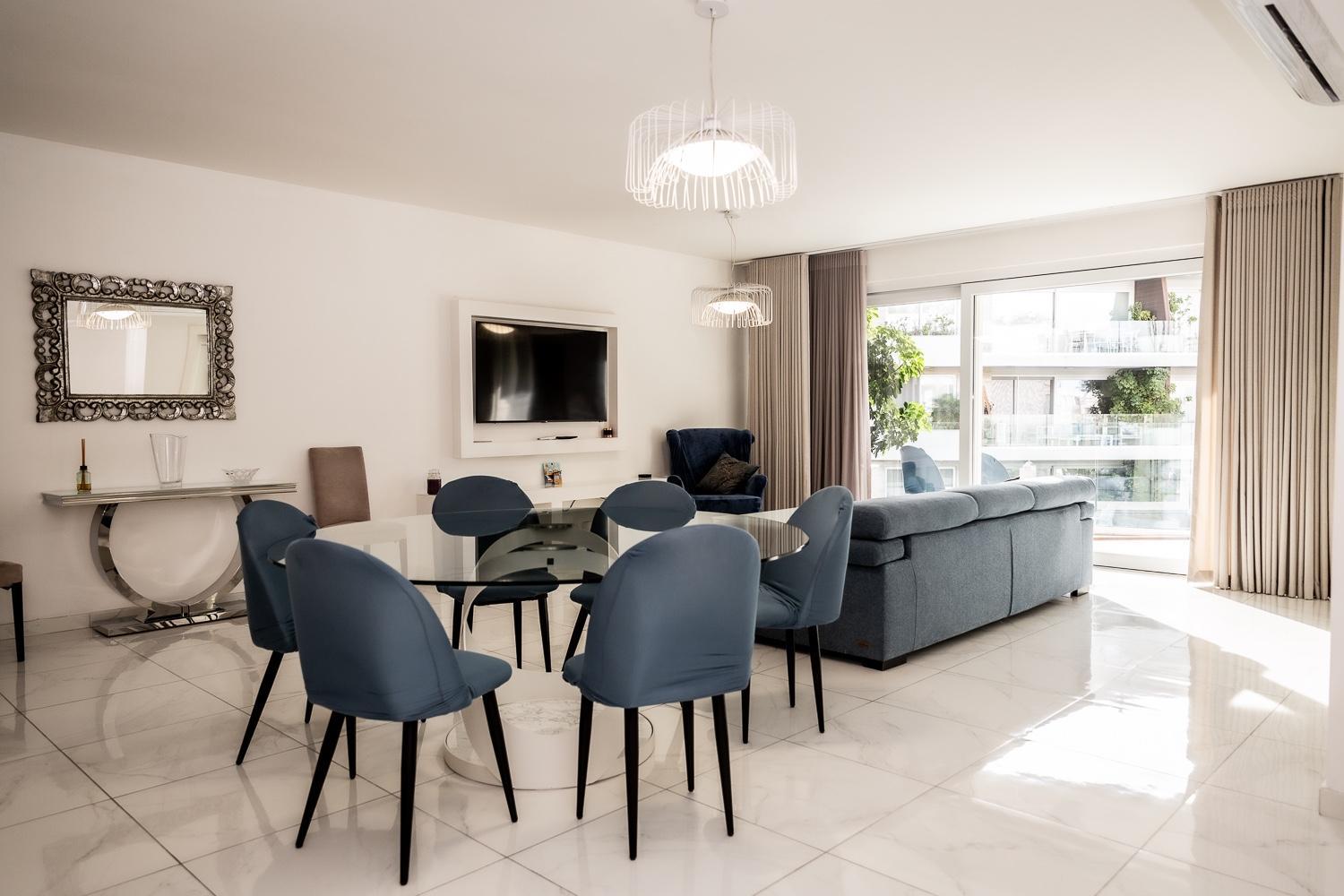 Deluxe 3BR Oasis with Pool next to beach - St Julians view 4