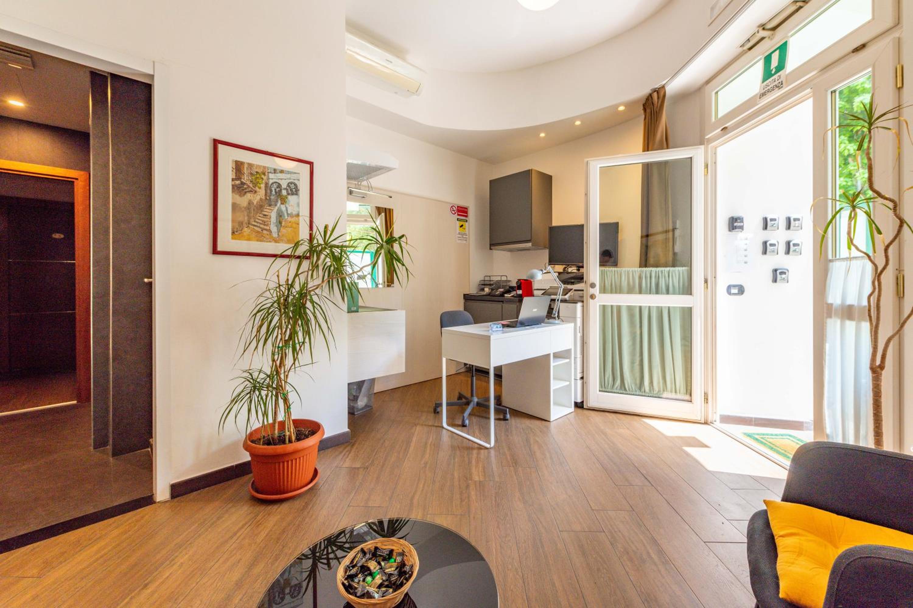 ANDENIS TIBER HOUSE