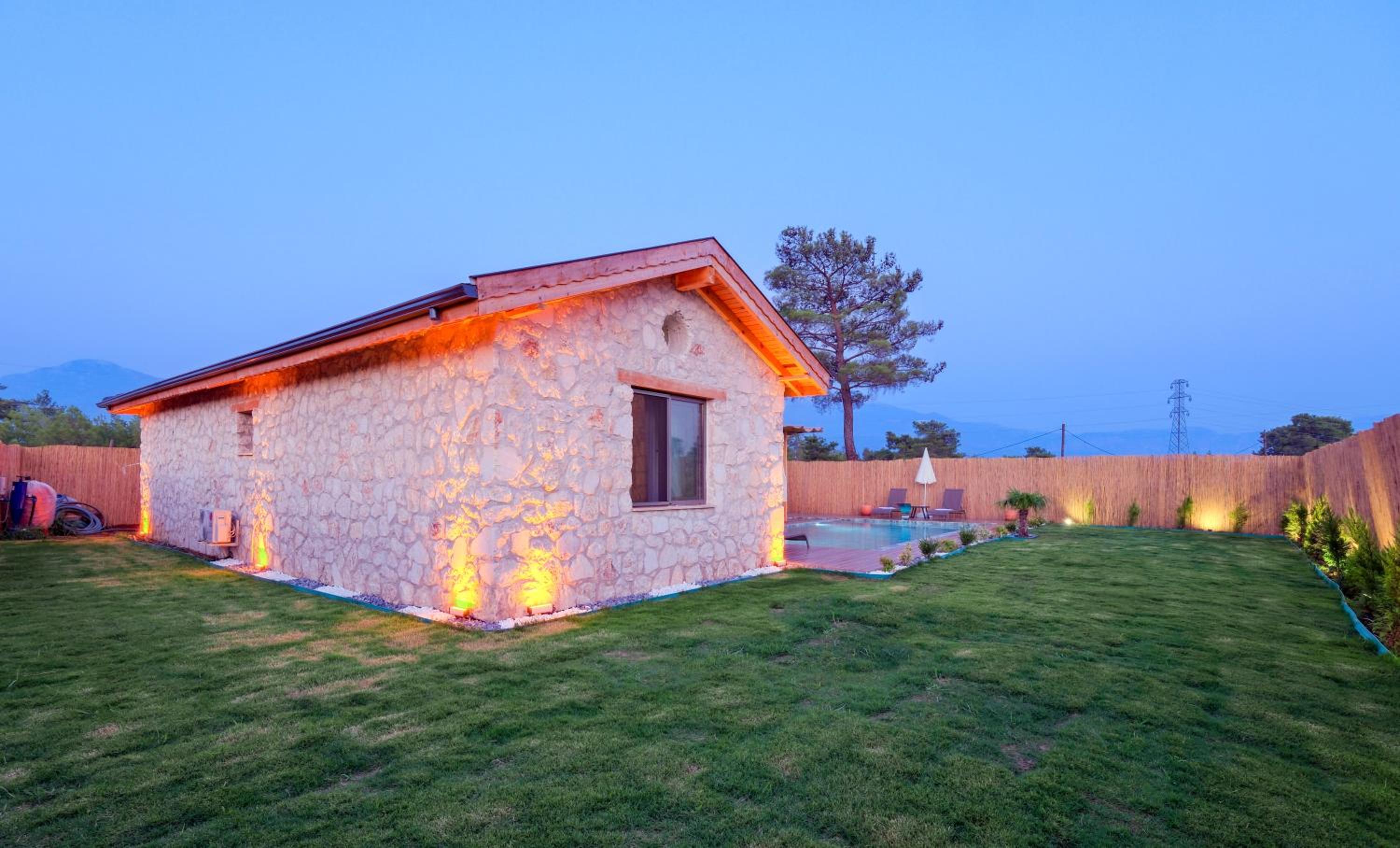 Villa Nomade Fethiye Seydikemer Korunaklı Havuzlu Muhafazakar
