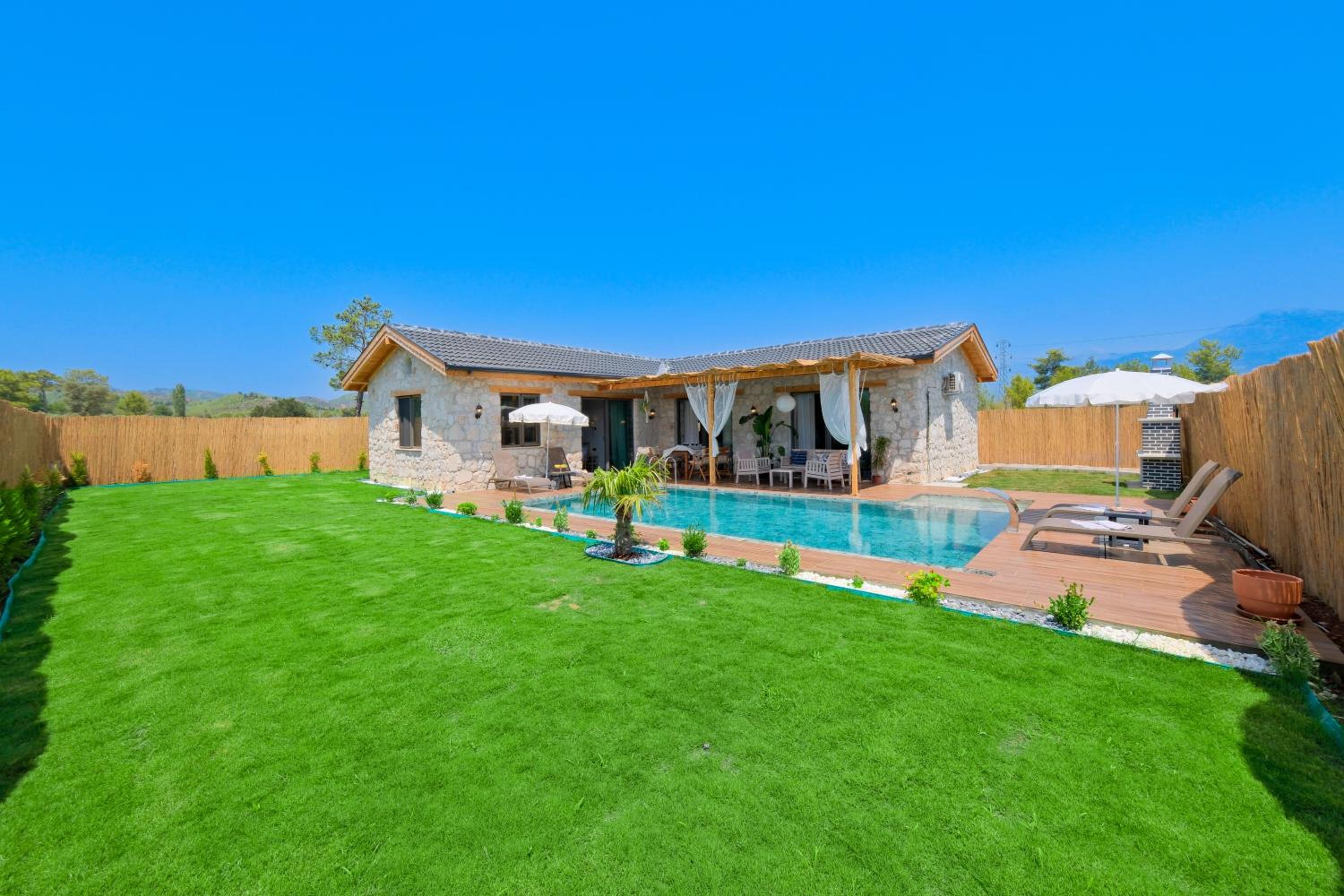 Villa Nomade Fethiye Seydikemer Korunaklı Havuzlu Muhafazakar