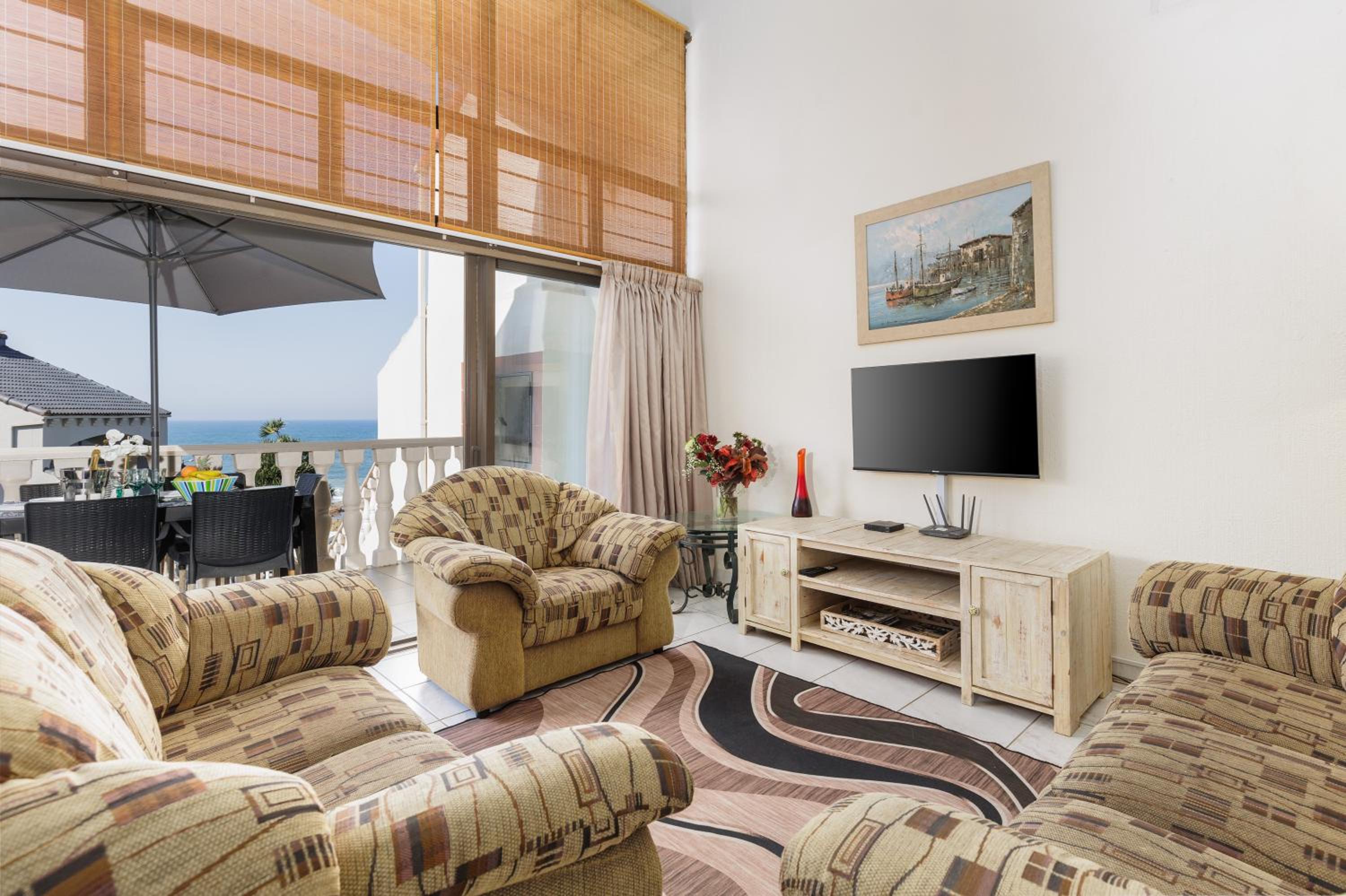 Uvongo Cabanas 15B view 4