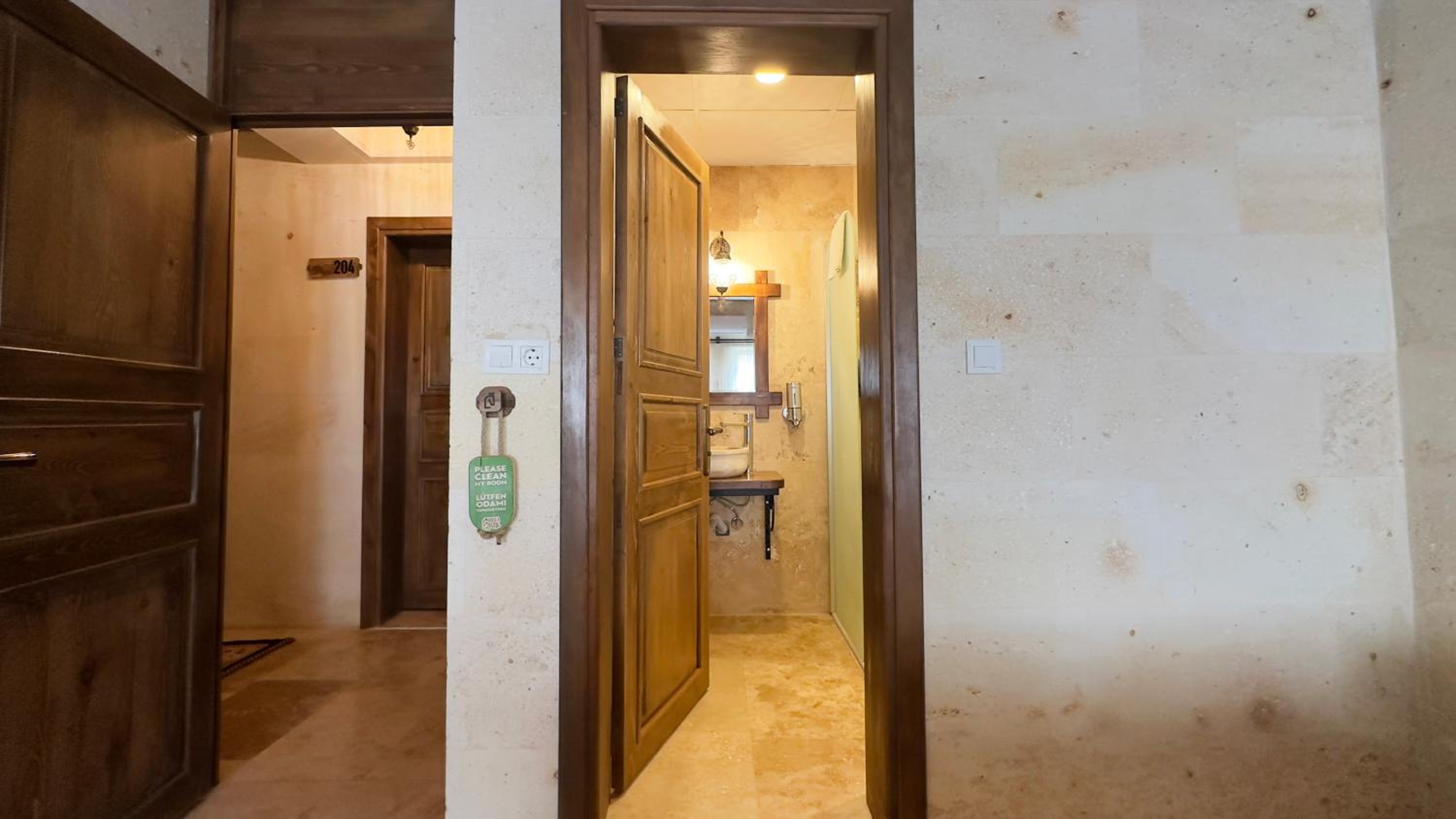 Rocca Stone House - Image 59