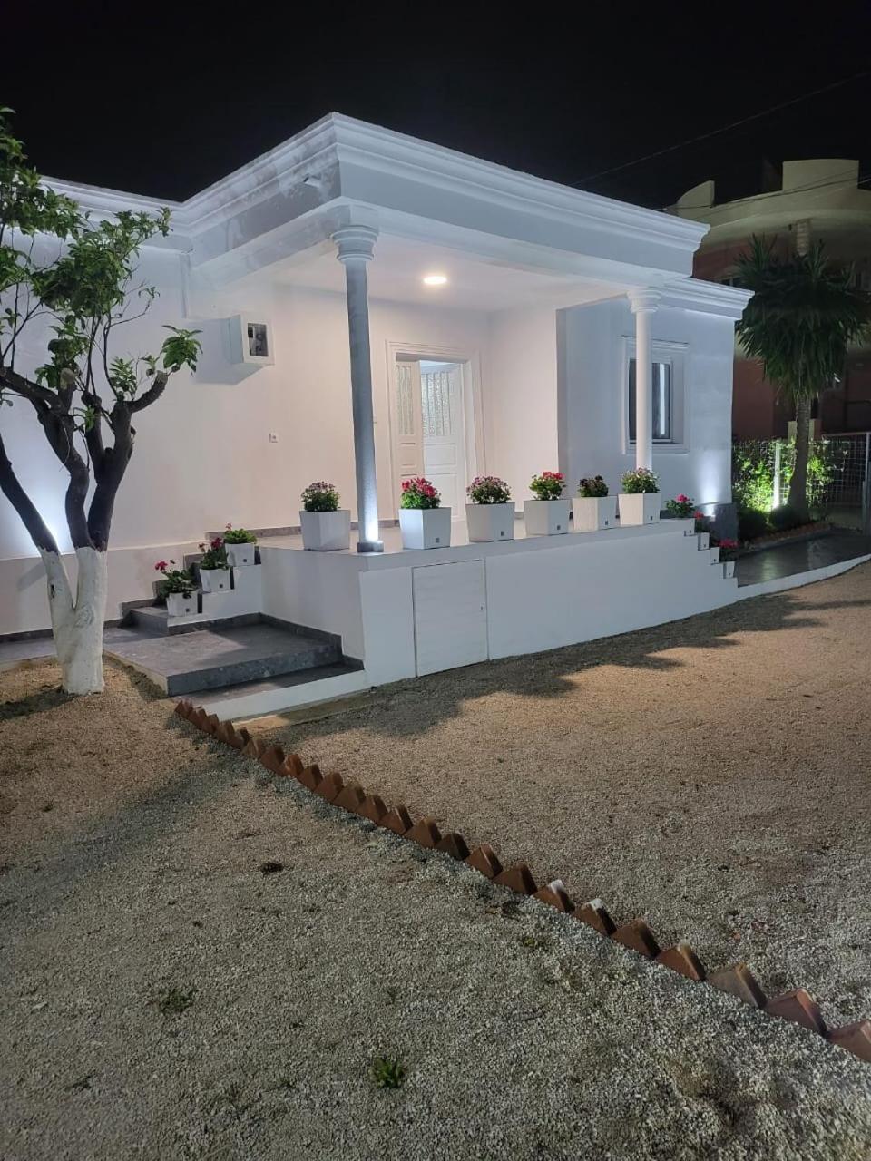 Vila Ademi Ksamil