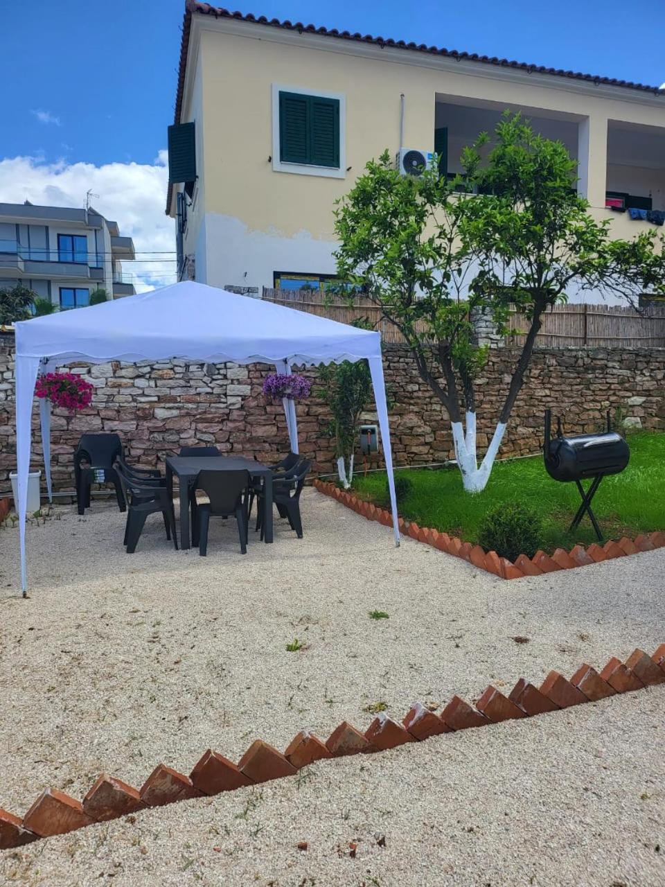 Vila Ademi Ksamil