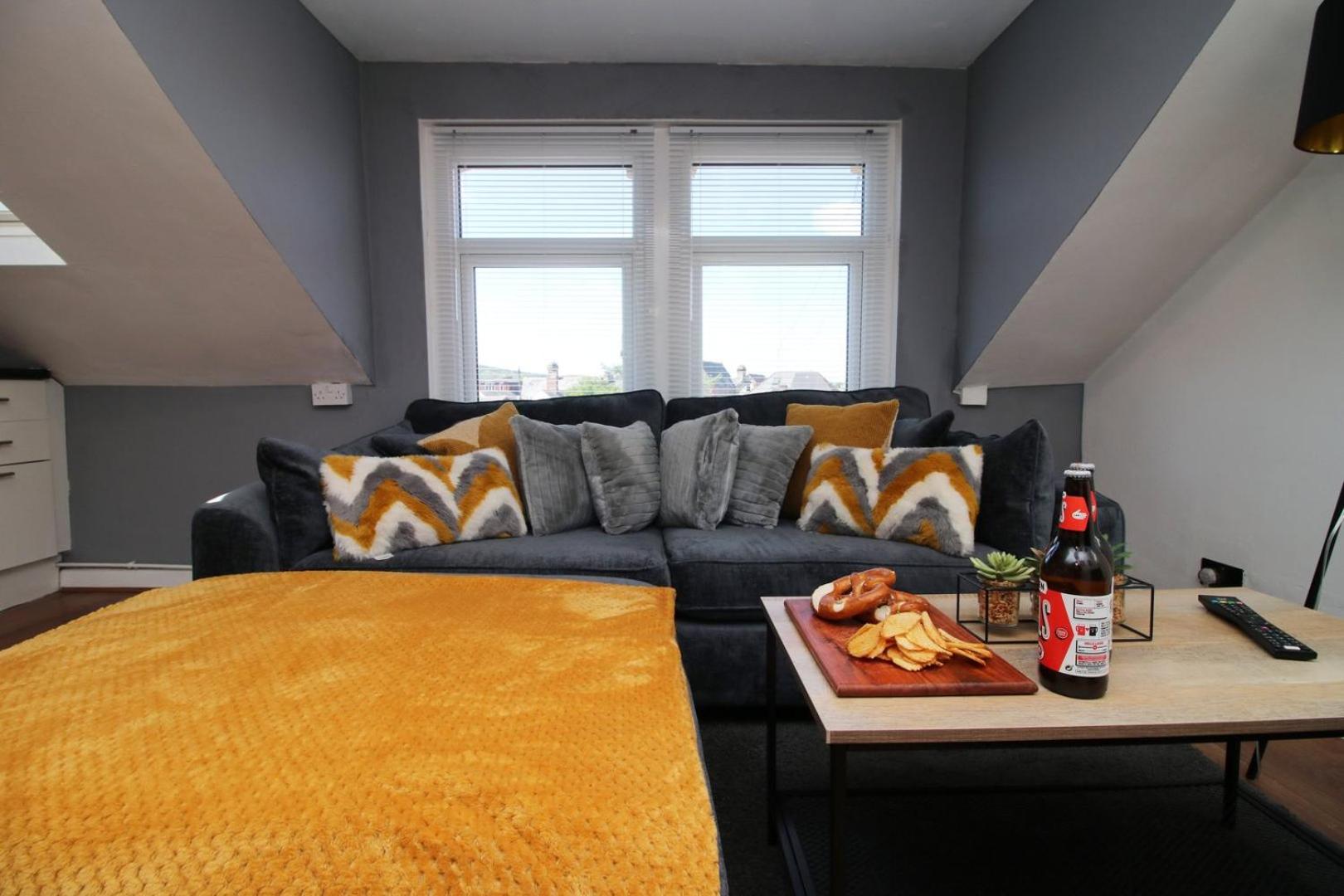 1BR Retreat in the Heart of Pontcanna view 2