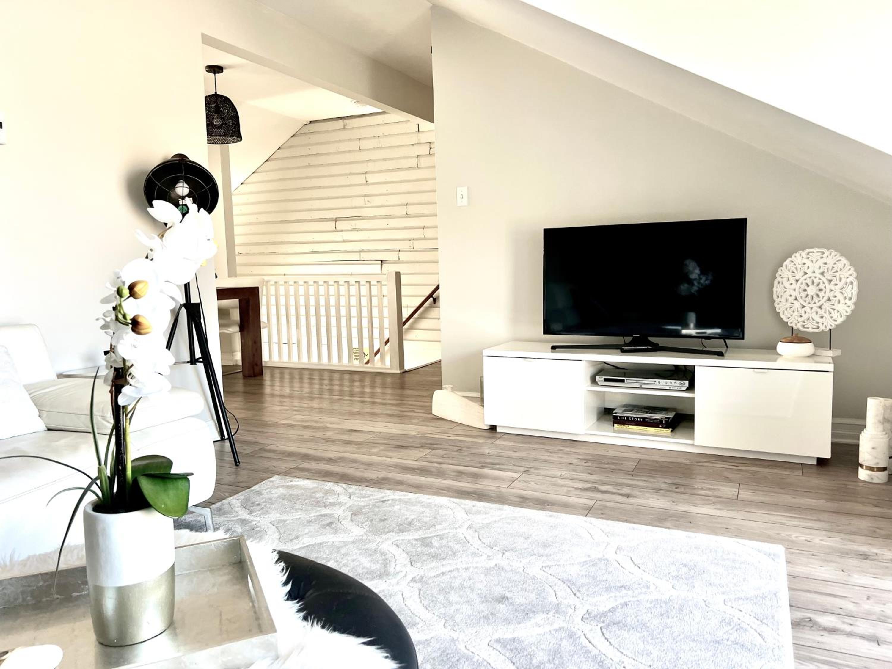 Luxury Heritage Escape with Spectacular Tay Basin View