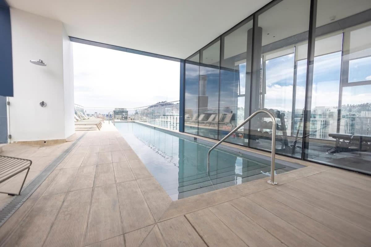 2B2B steps away from Costanera Center