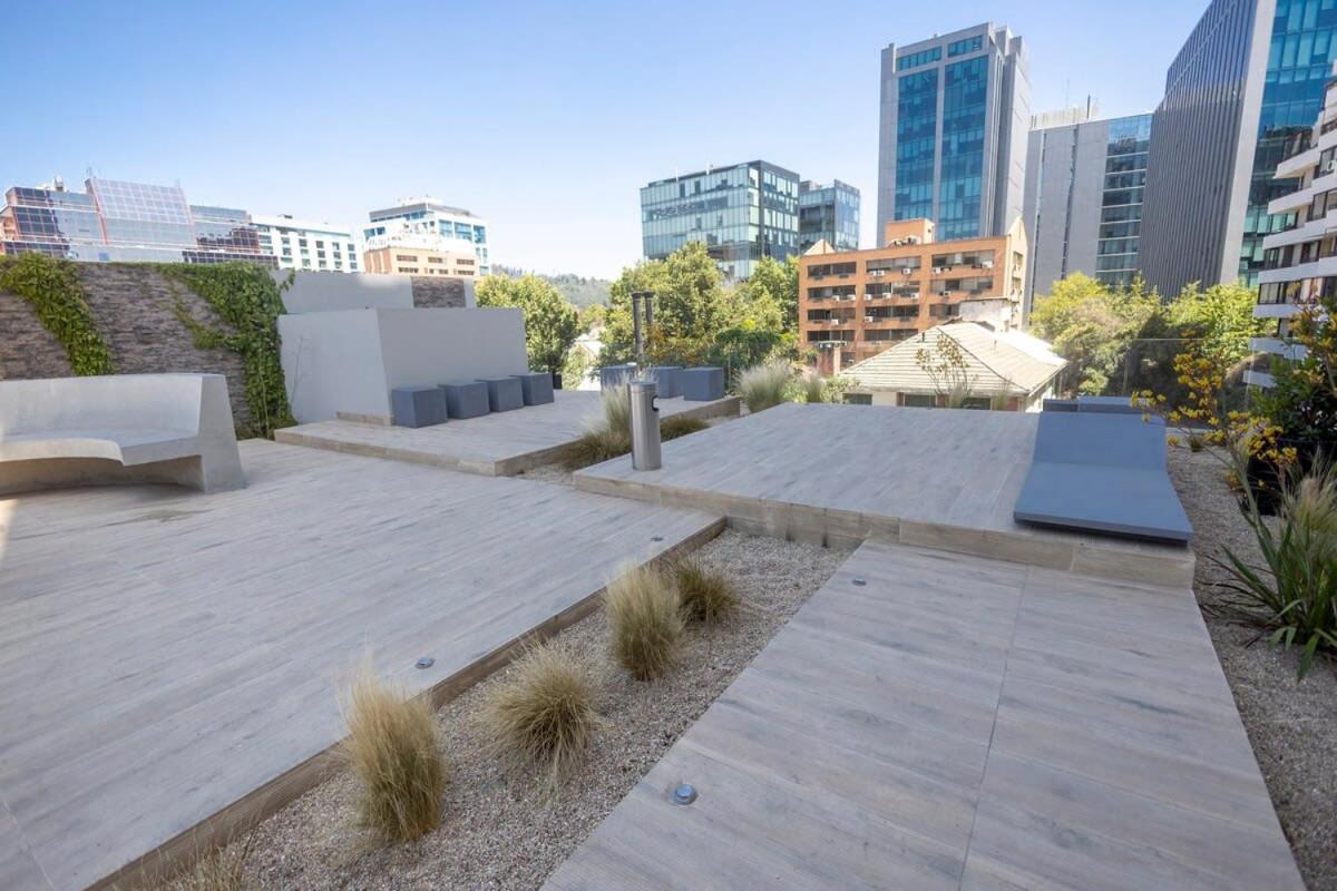 2B2B steps away from Costanera Center