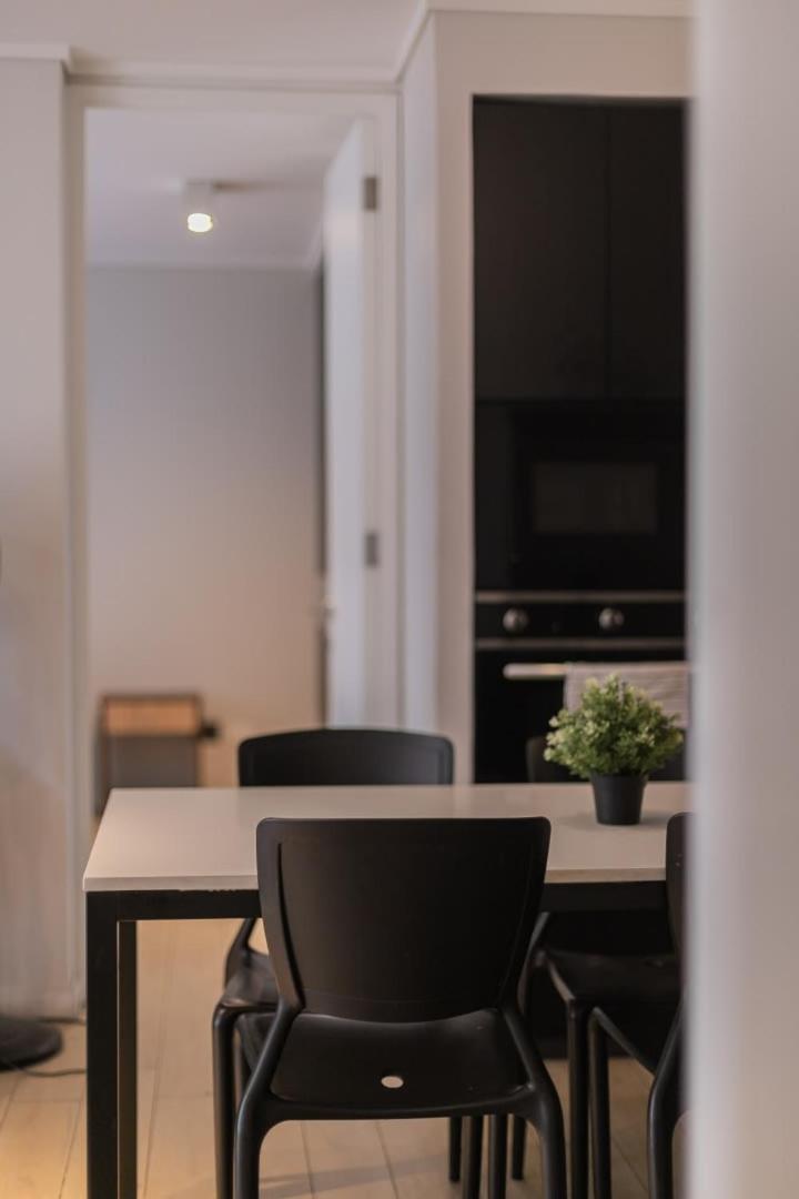 2B2B steps away from Costanera Center