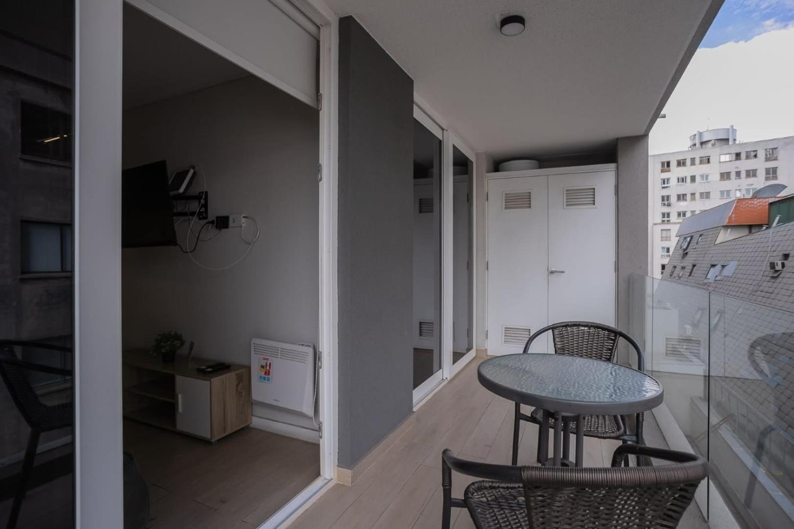 2B2B steps away from Costanera Center