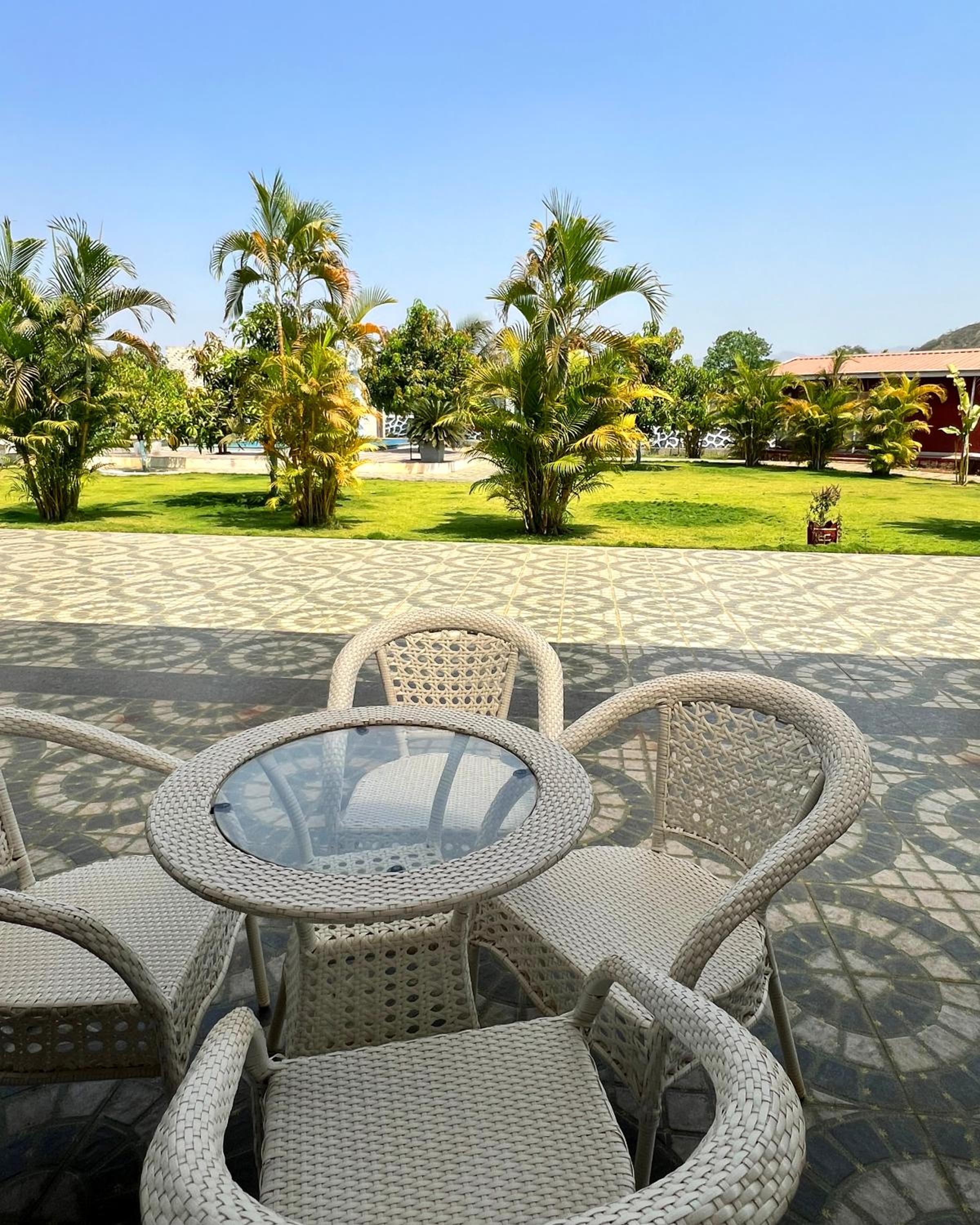Zio Kailasa - a getaway amidst greenery, giant cascading pool, peaceful outdoors