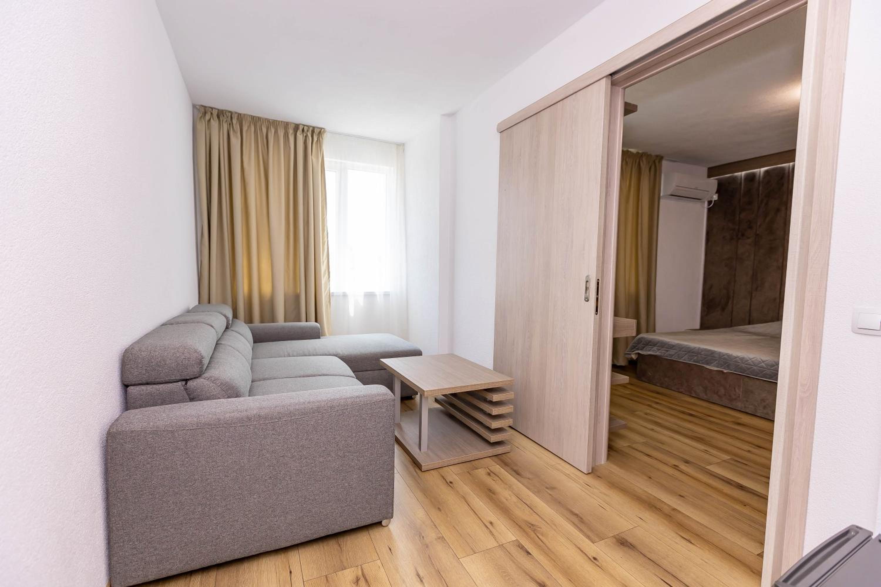 Family Hotel Ambrozia