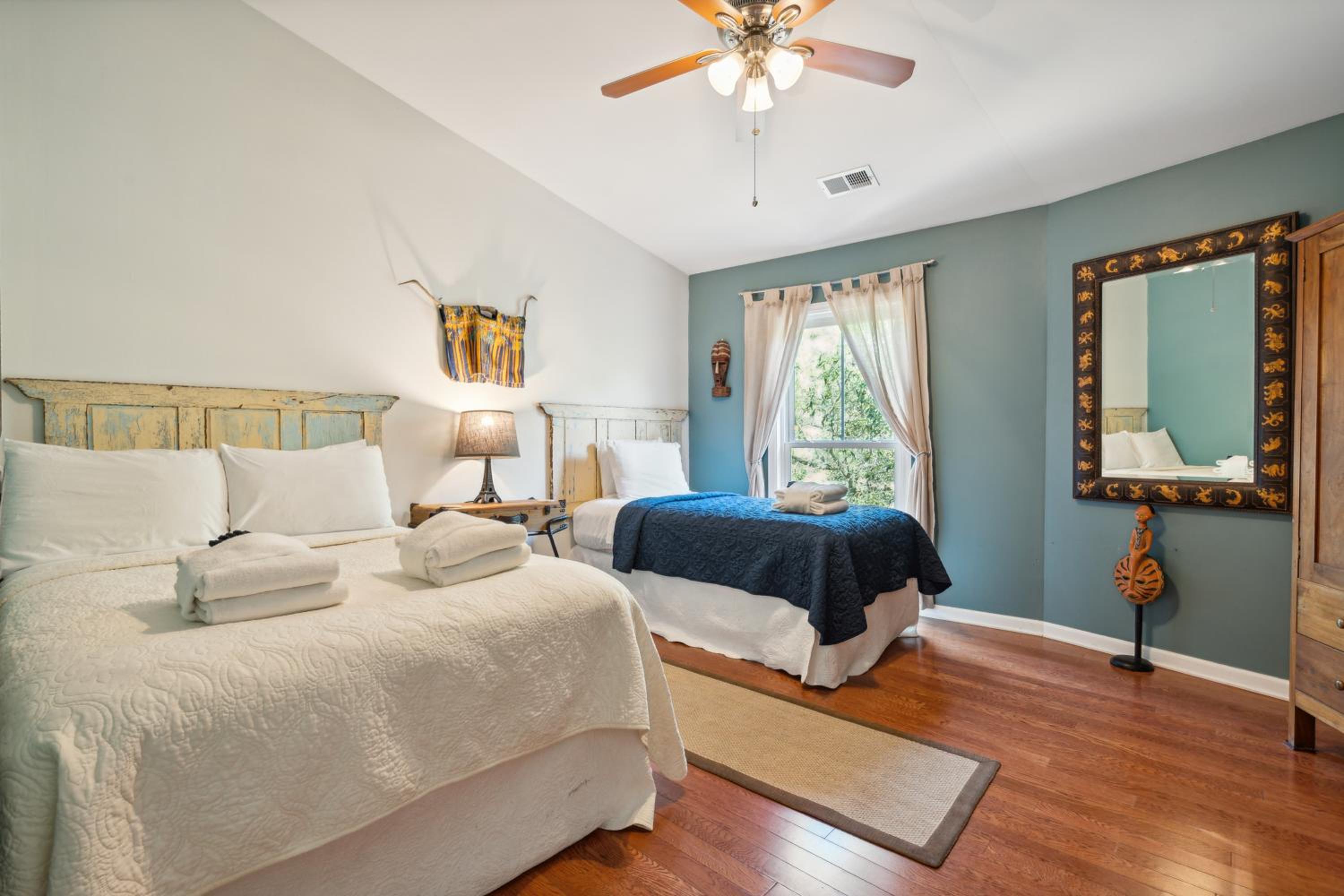 510 W Ashley-Mountain to Sea view 2