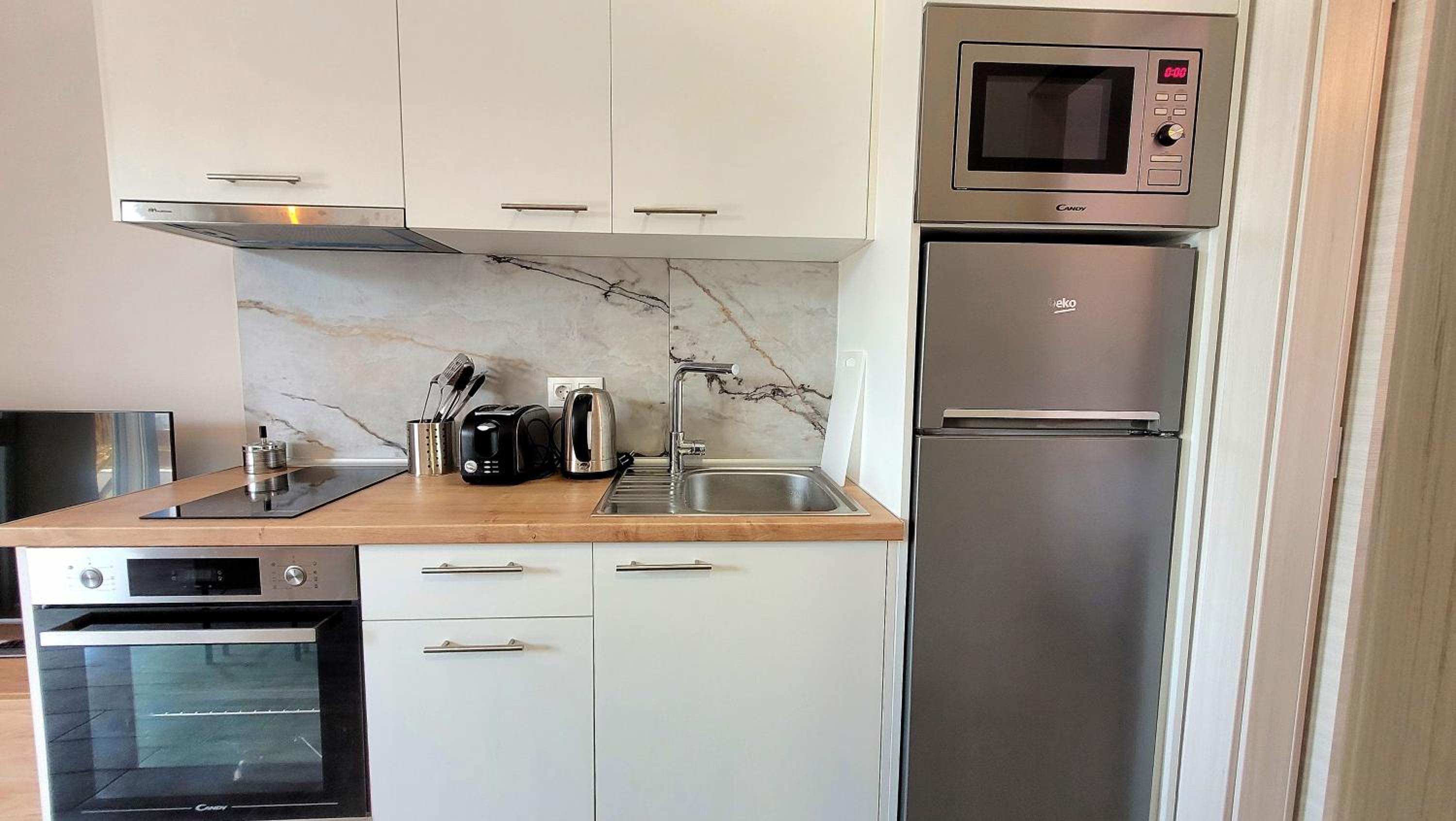 Ethra Apartment T